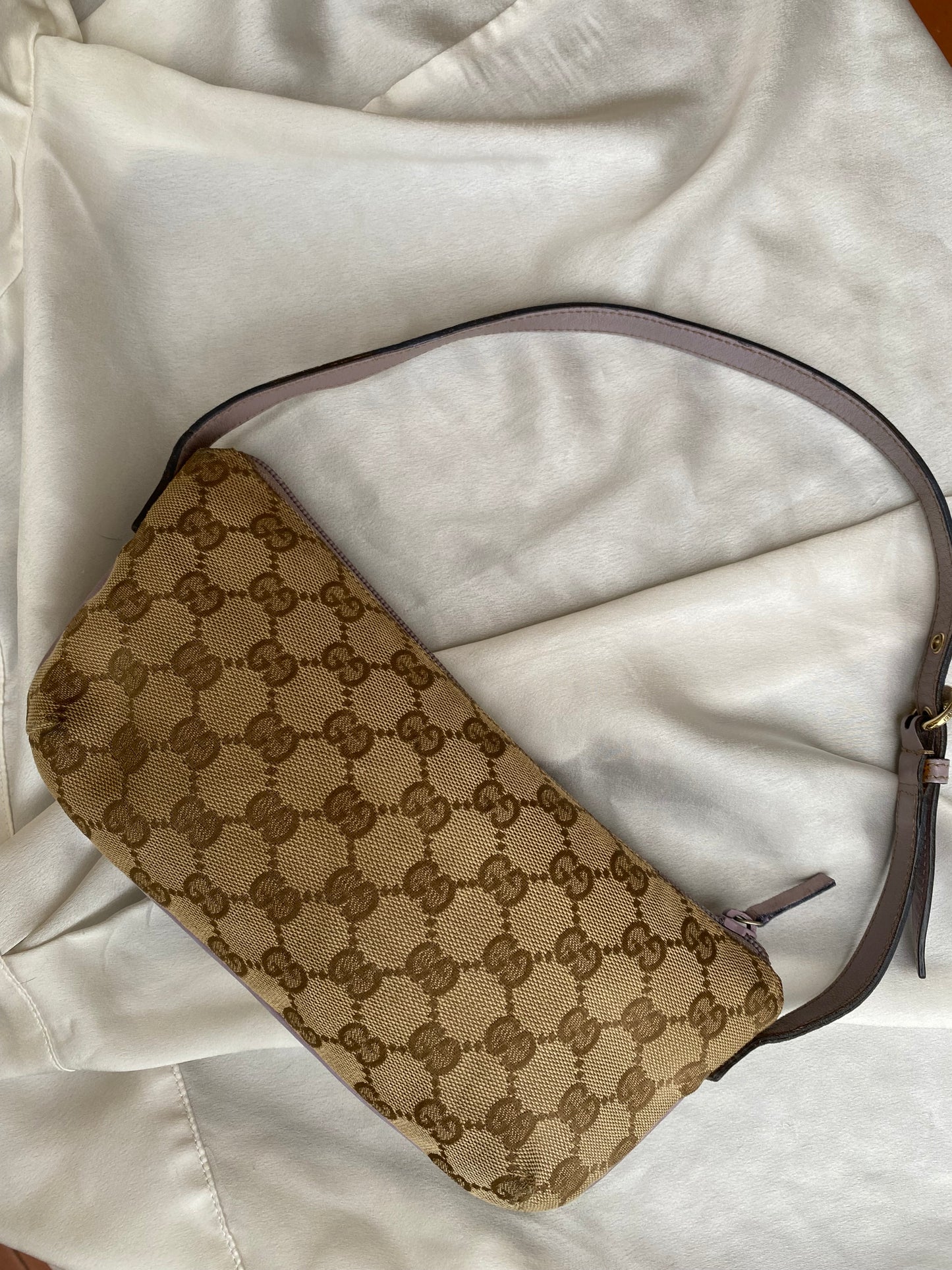 Gucci pretty boat pochette