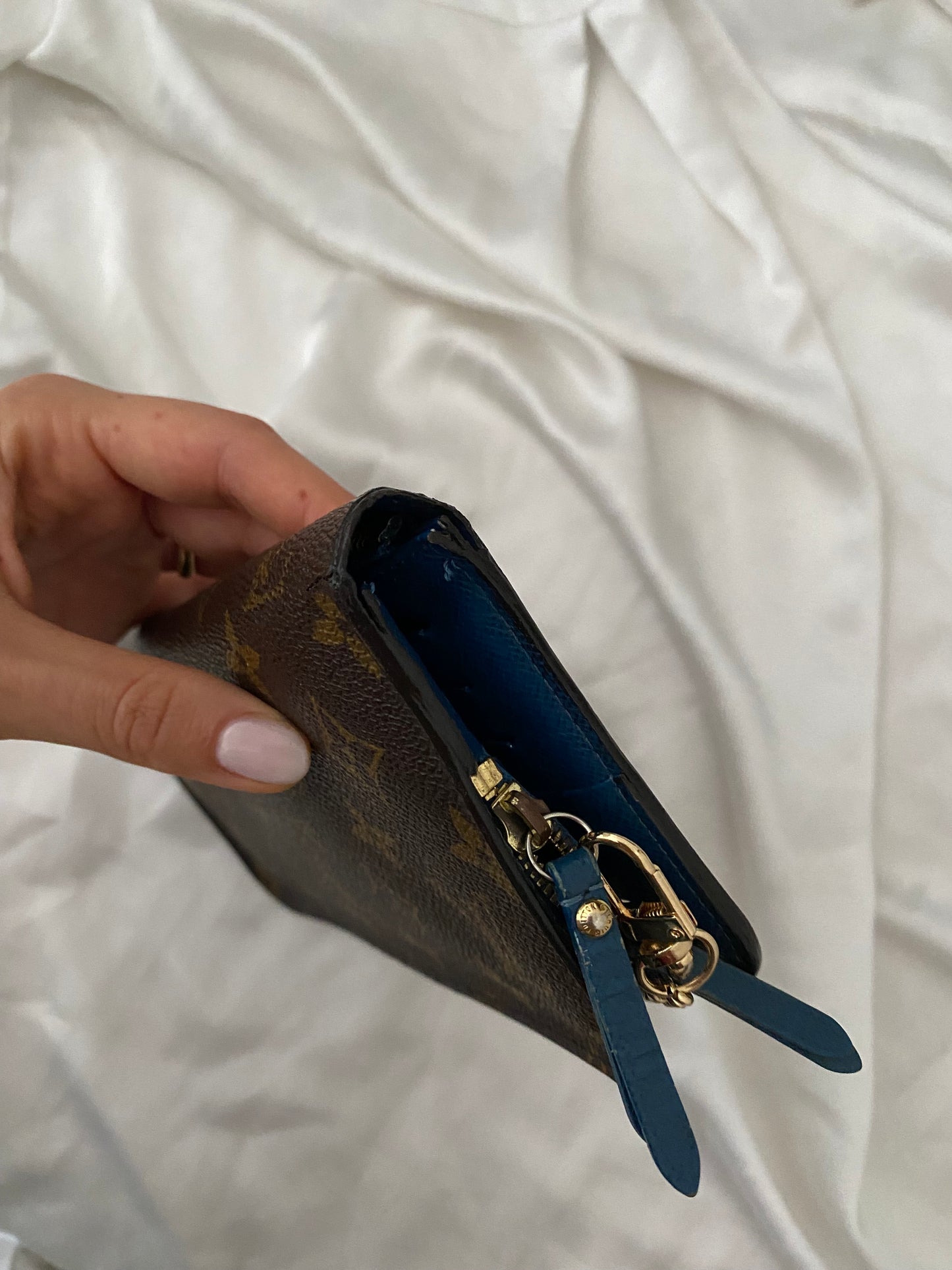 Louis Vuitton Pochette insolite