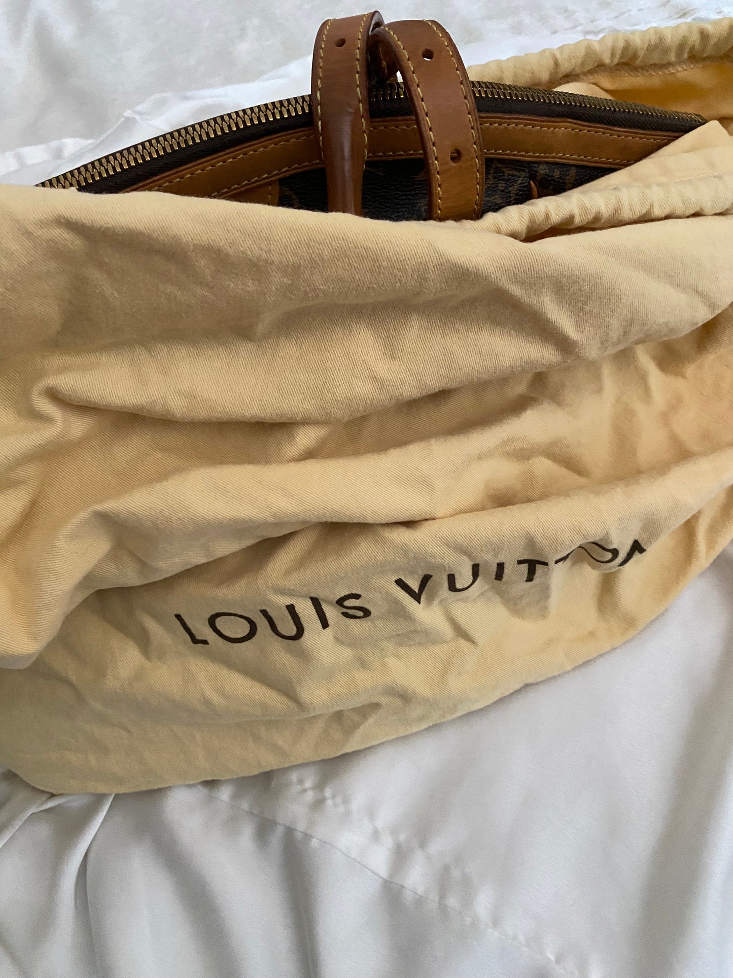 Louis Vuitton Tivoli GM