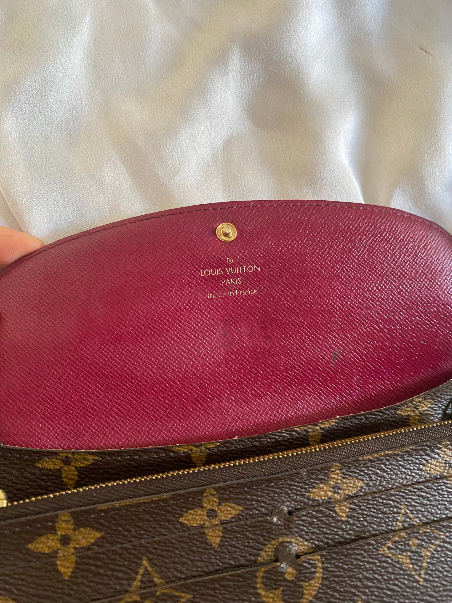 Louis Vuitton pochette Emilie interno fucsia