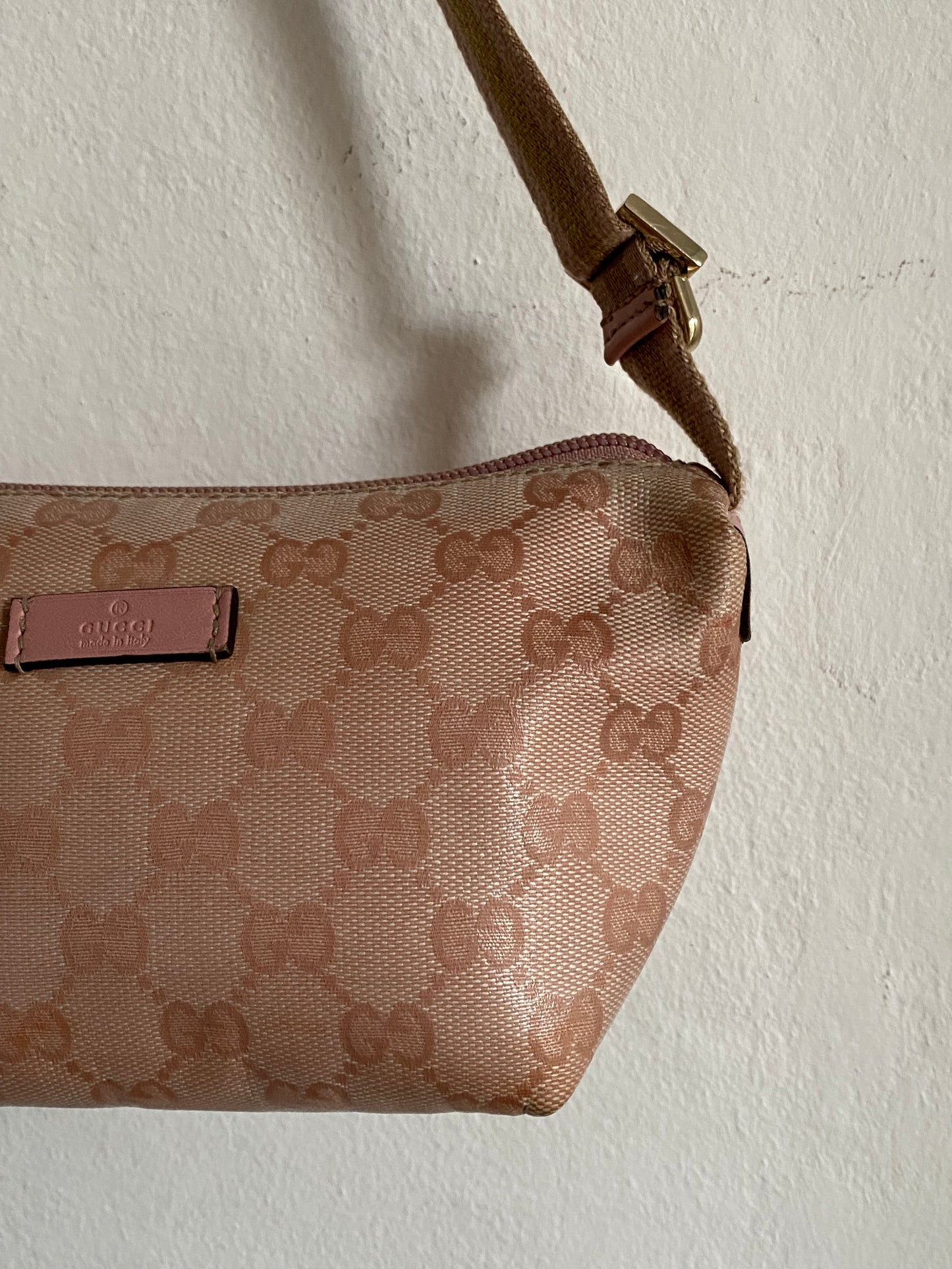 Gucci crystal cosmetic case rosa monogram