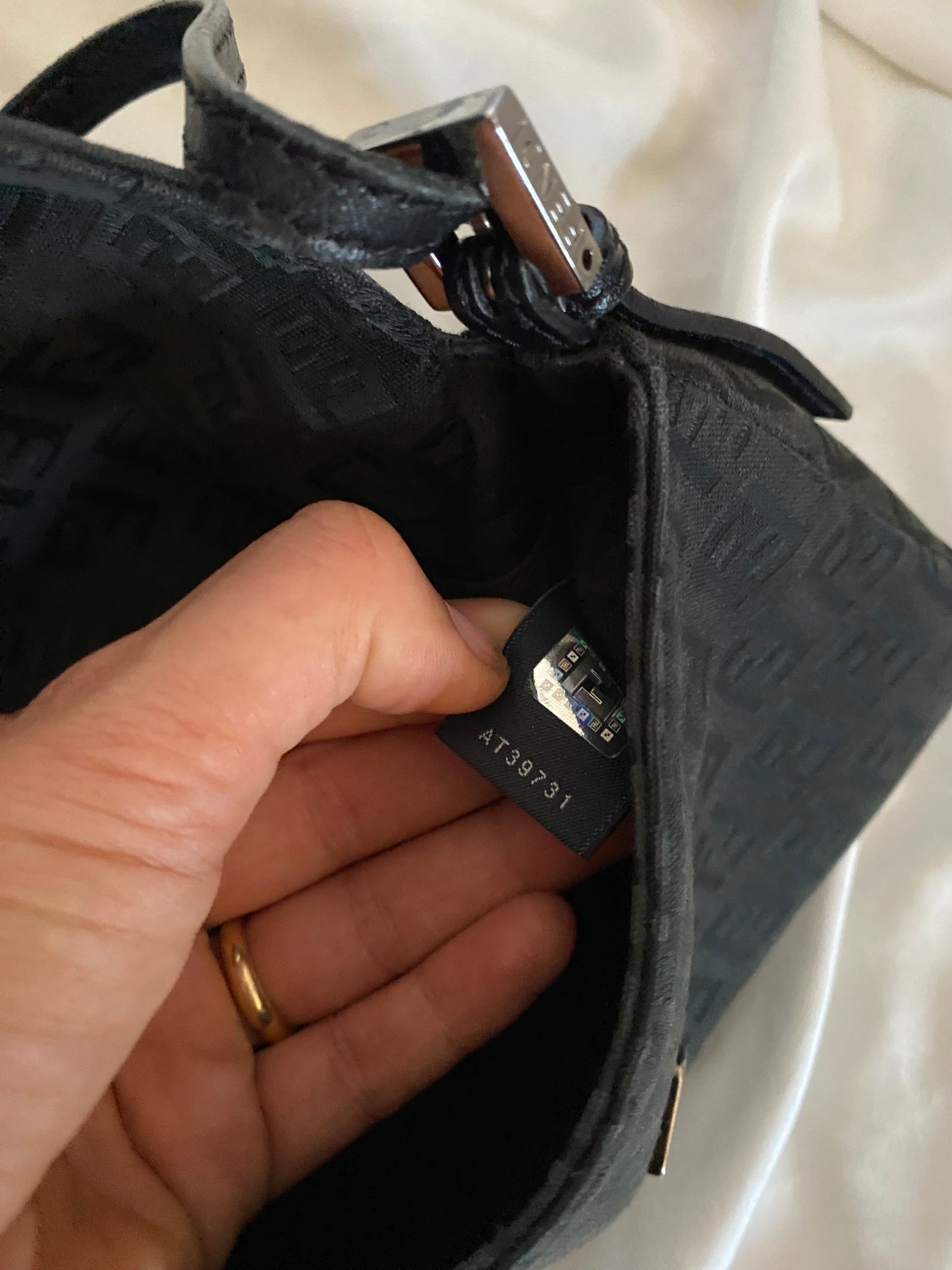 Fendi mini mamma baguette monogram zucchino nera