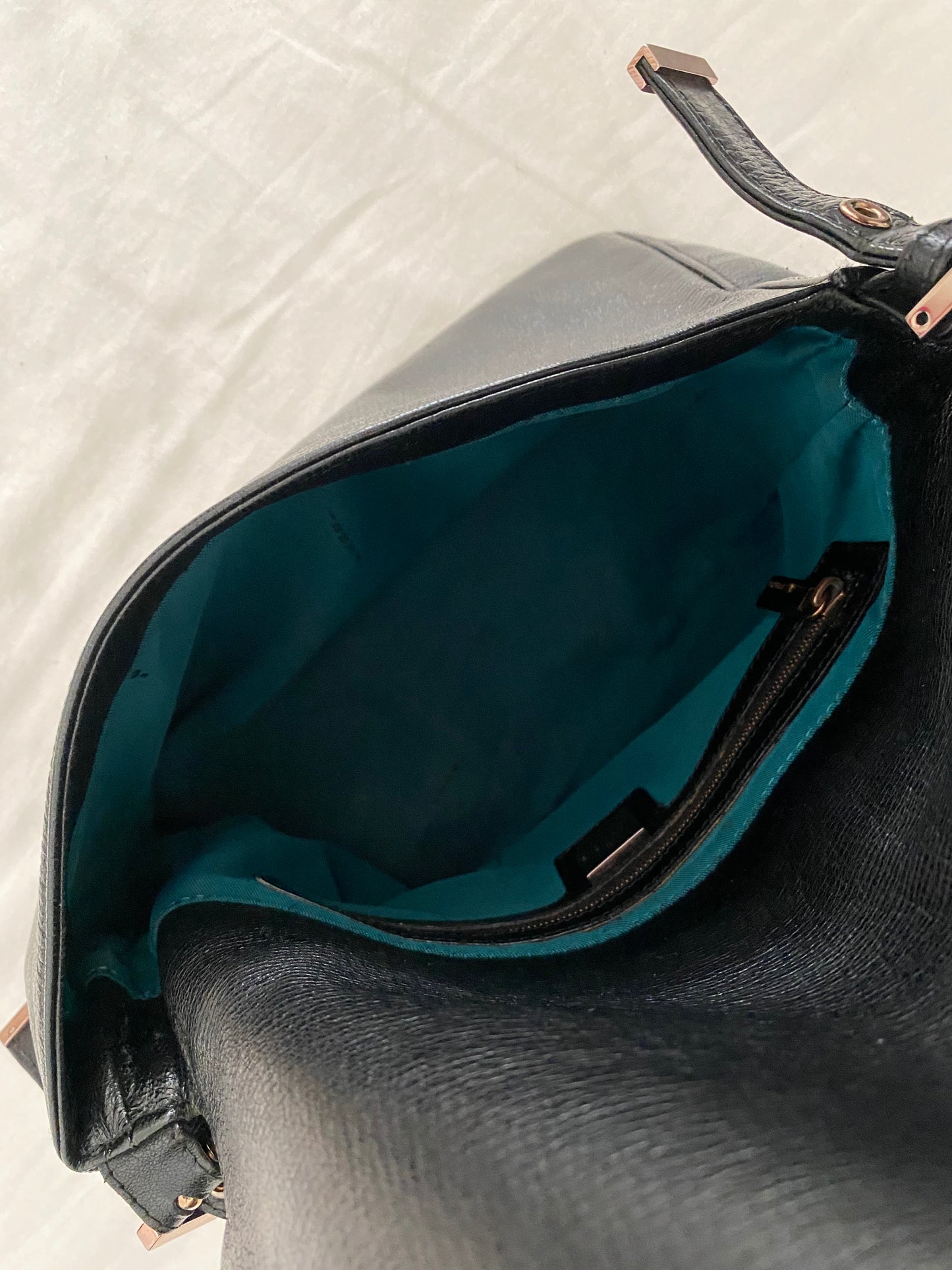 Fendi mamma baguette in pelle nera