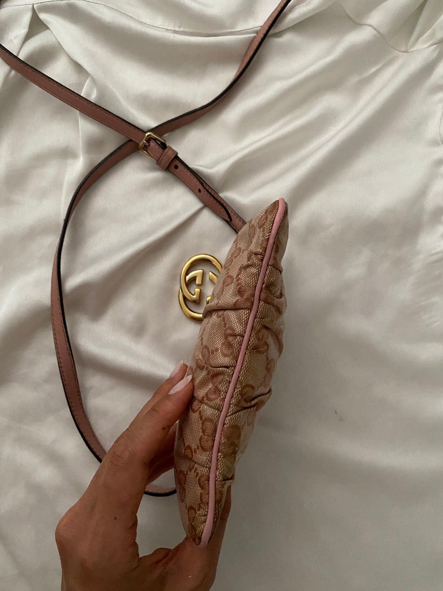 Gucci mini interlocking pink