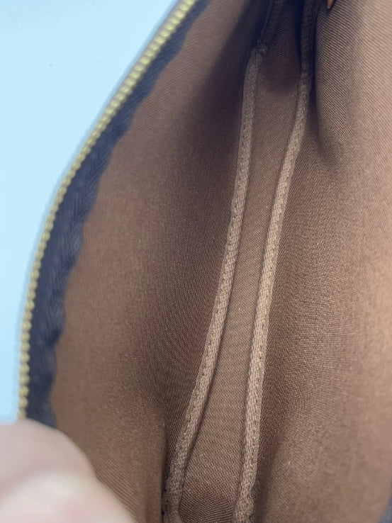 Louis Vuitton pochette accessoire monogram