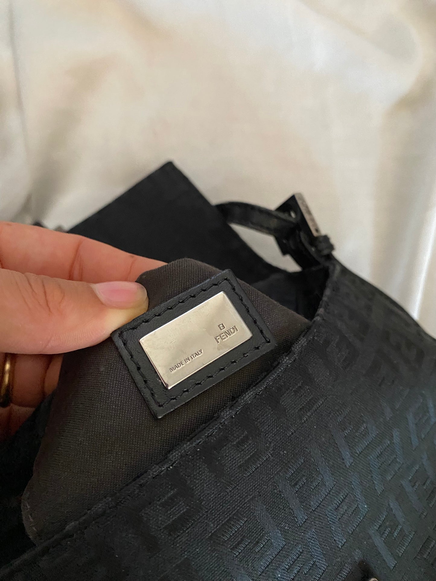Fendi mini mamma baguette monogram zucchino nera