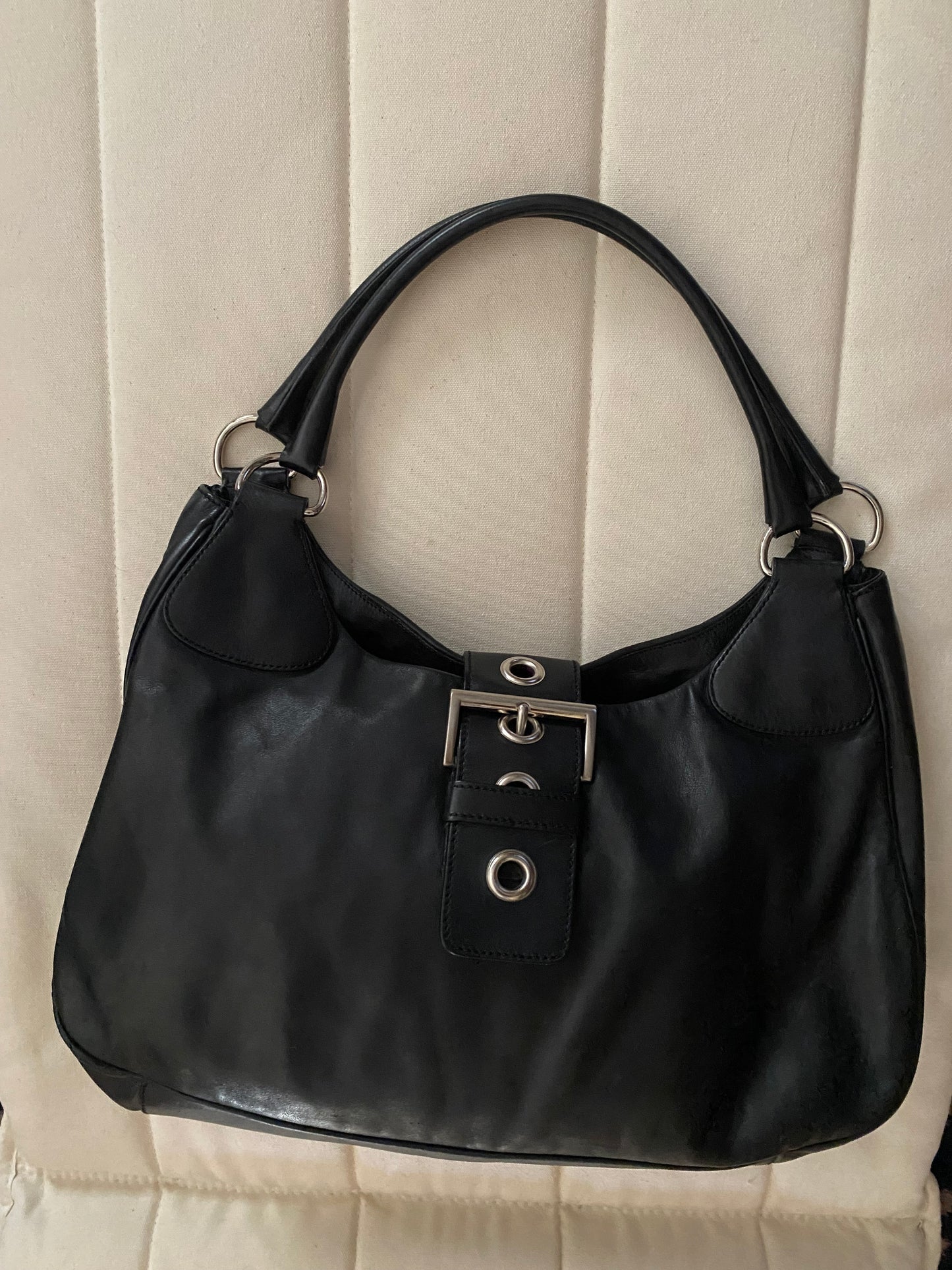 Prada Moon in pelle nera