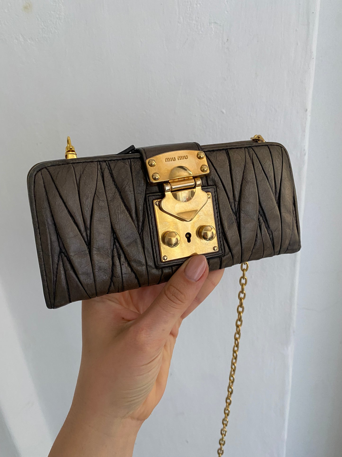 Miu miu pochette antracite