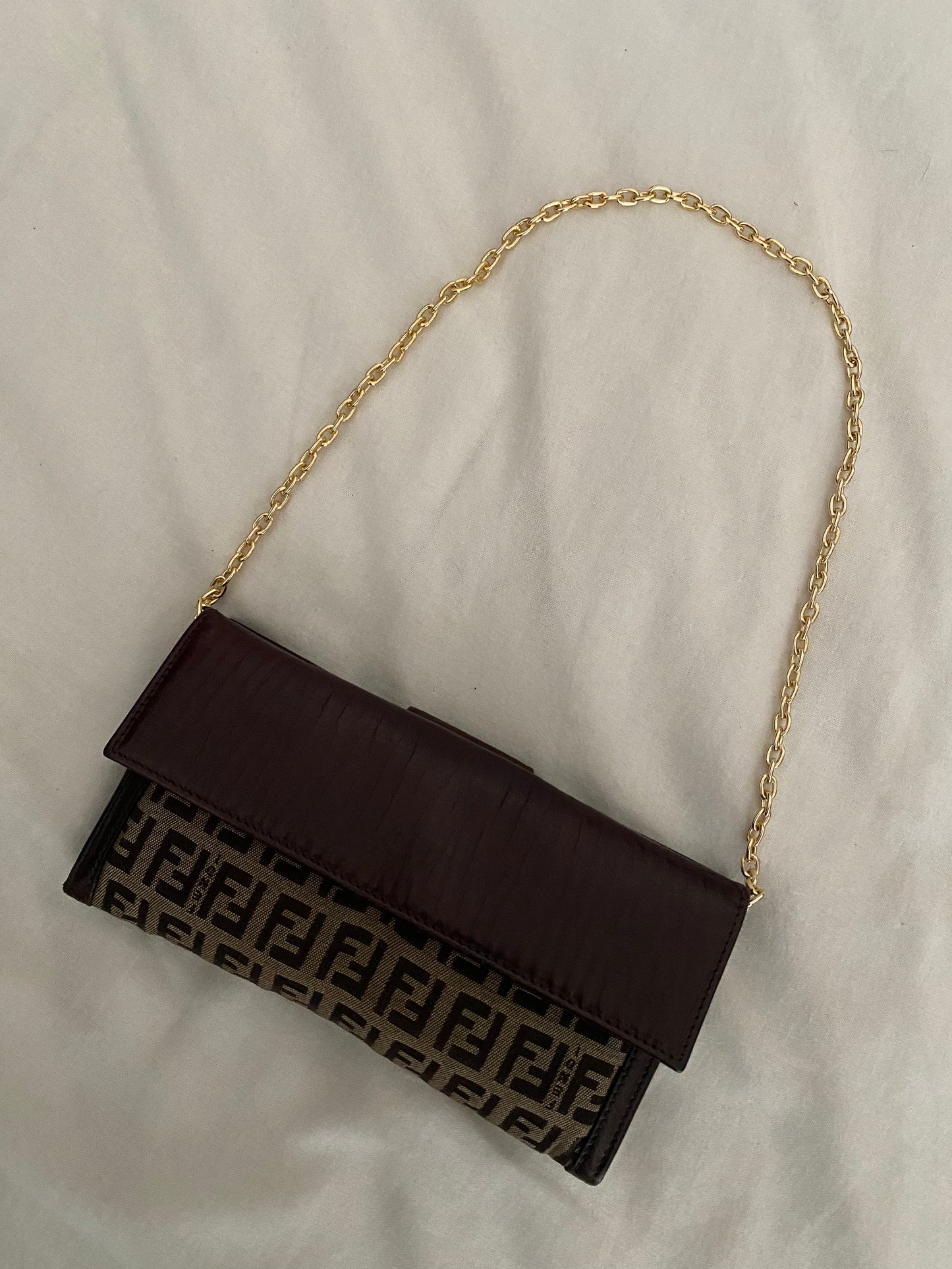 Fendi pochette zucchino maxi logo