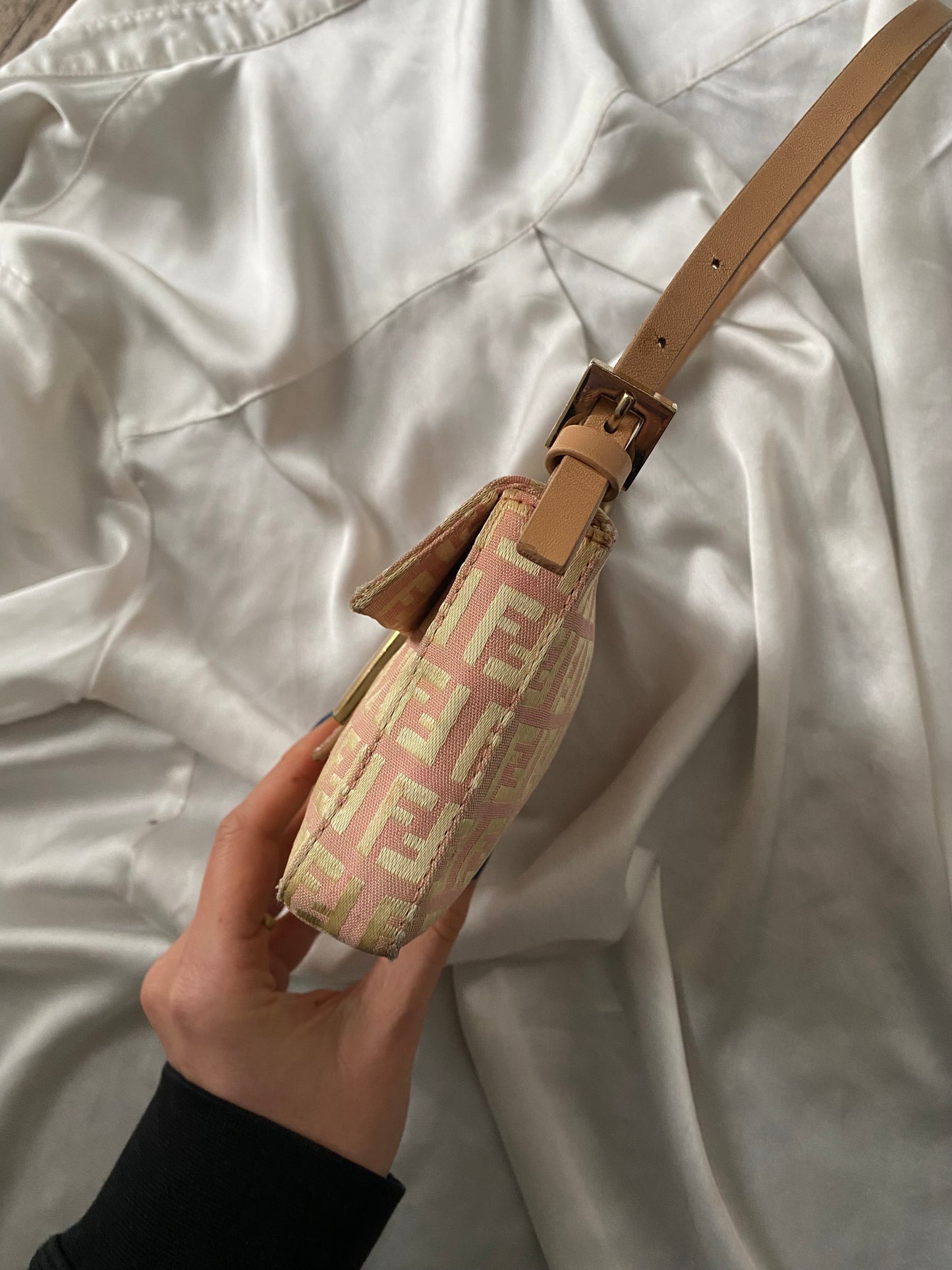 Fendi mini baguette rosa monogram zucchino