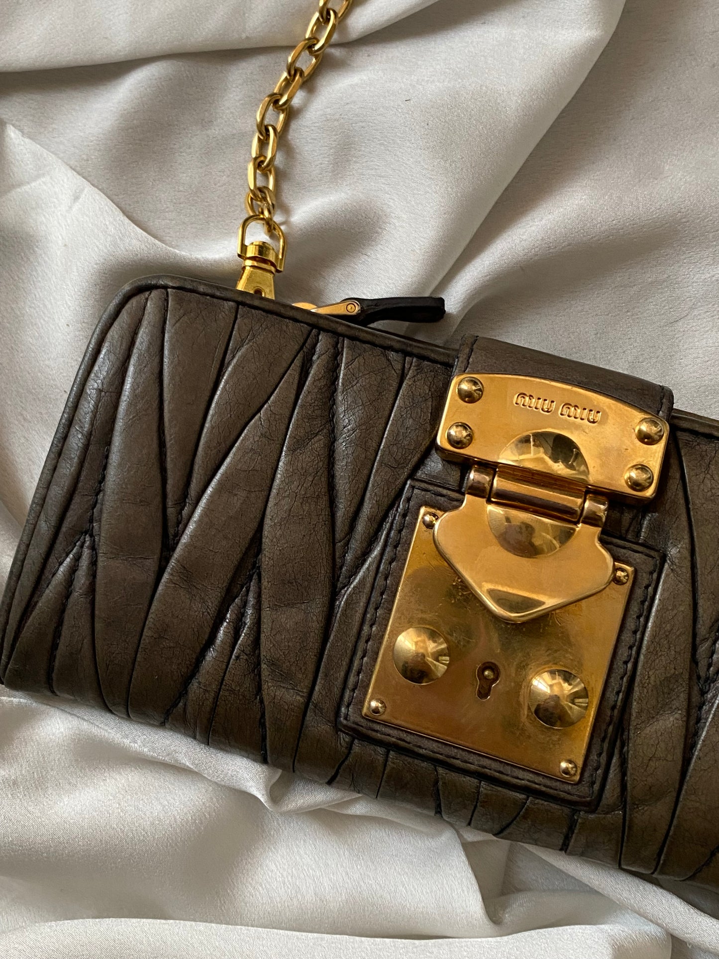 Miu miu pochette antracite