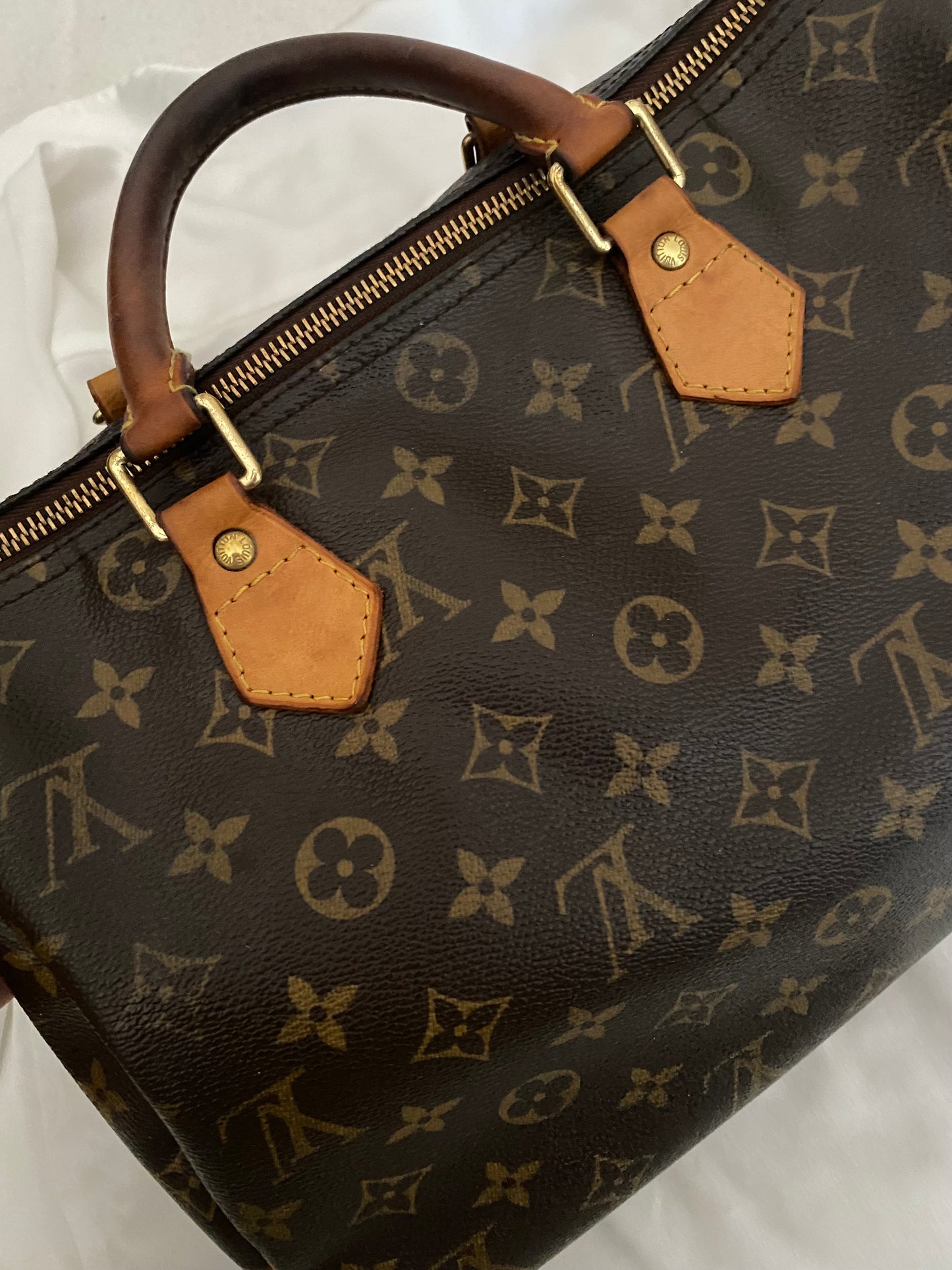 Louis Vuitton speedy 30