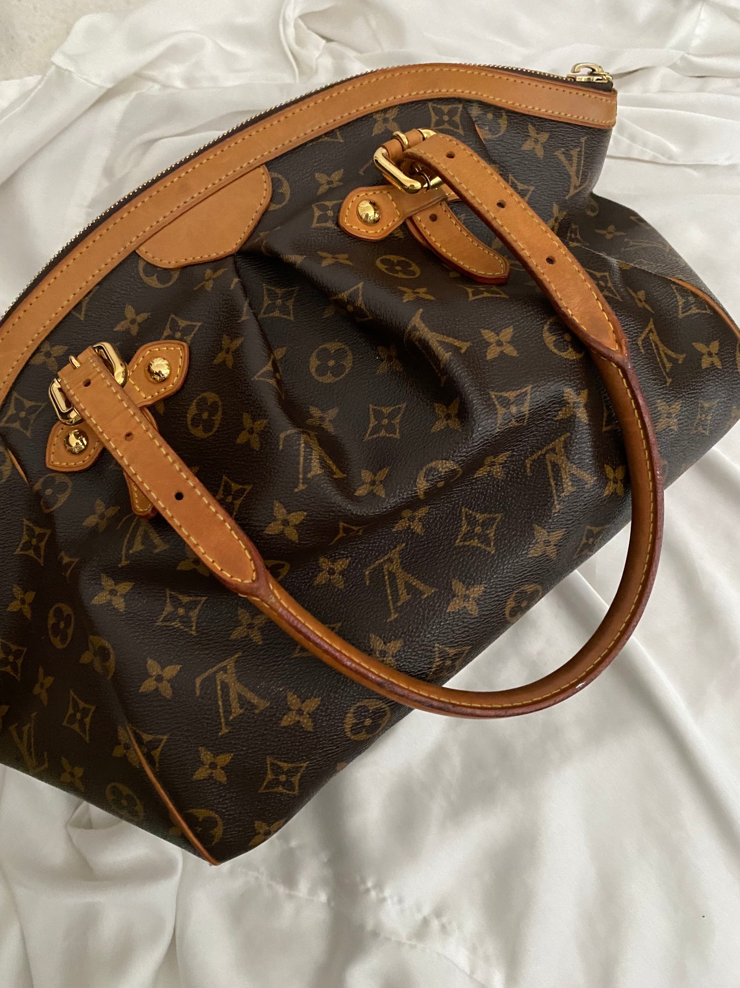 Louis Vuitton Tivoli GM