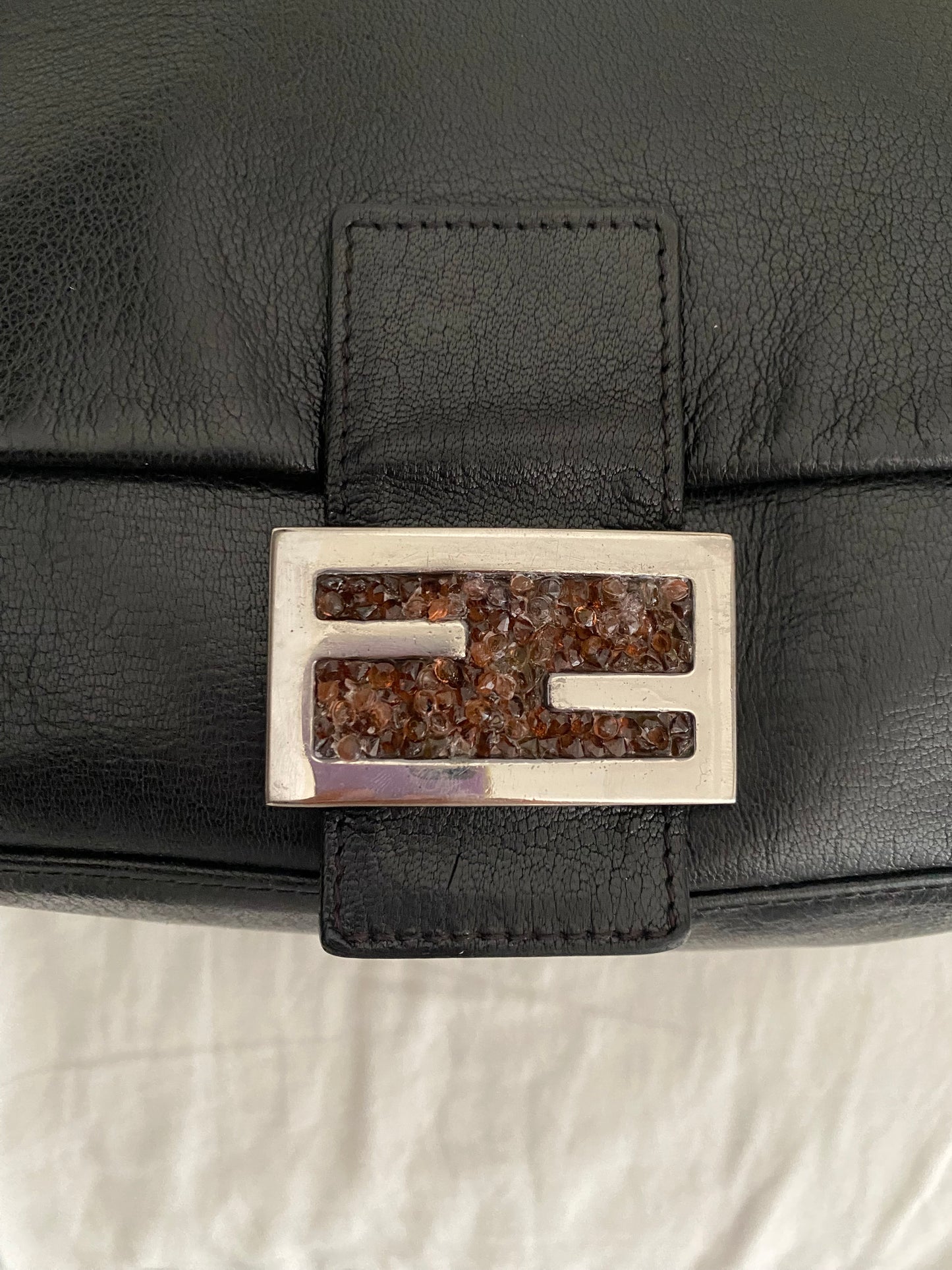 Fendi mamma baguette in pelle nera