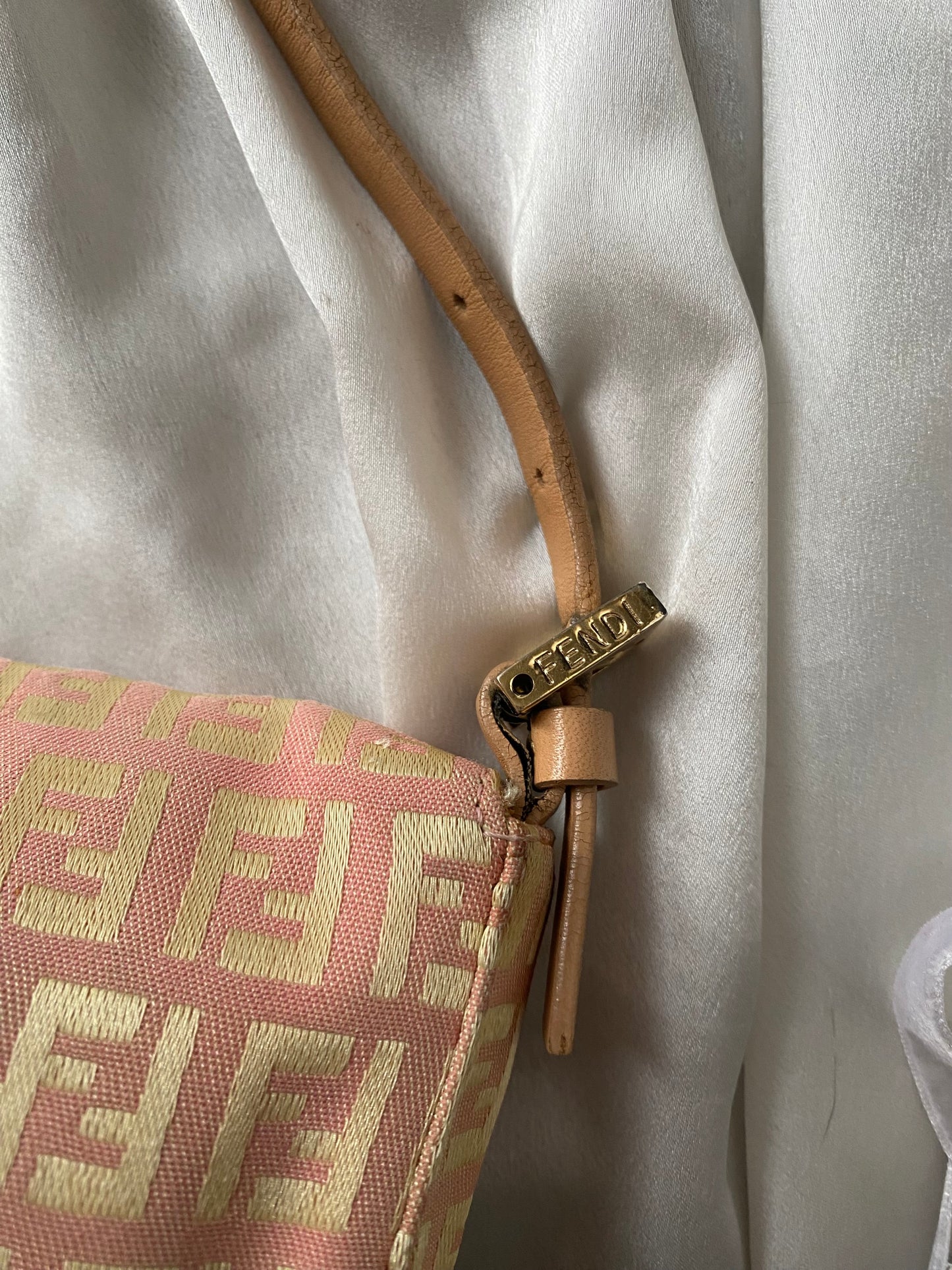 Fendi mini baguette rosa monogram zucchino
