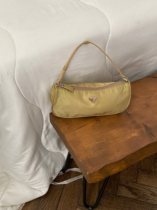 Prada hobo 2002