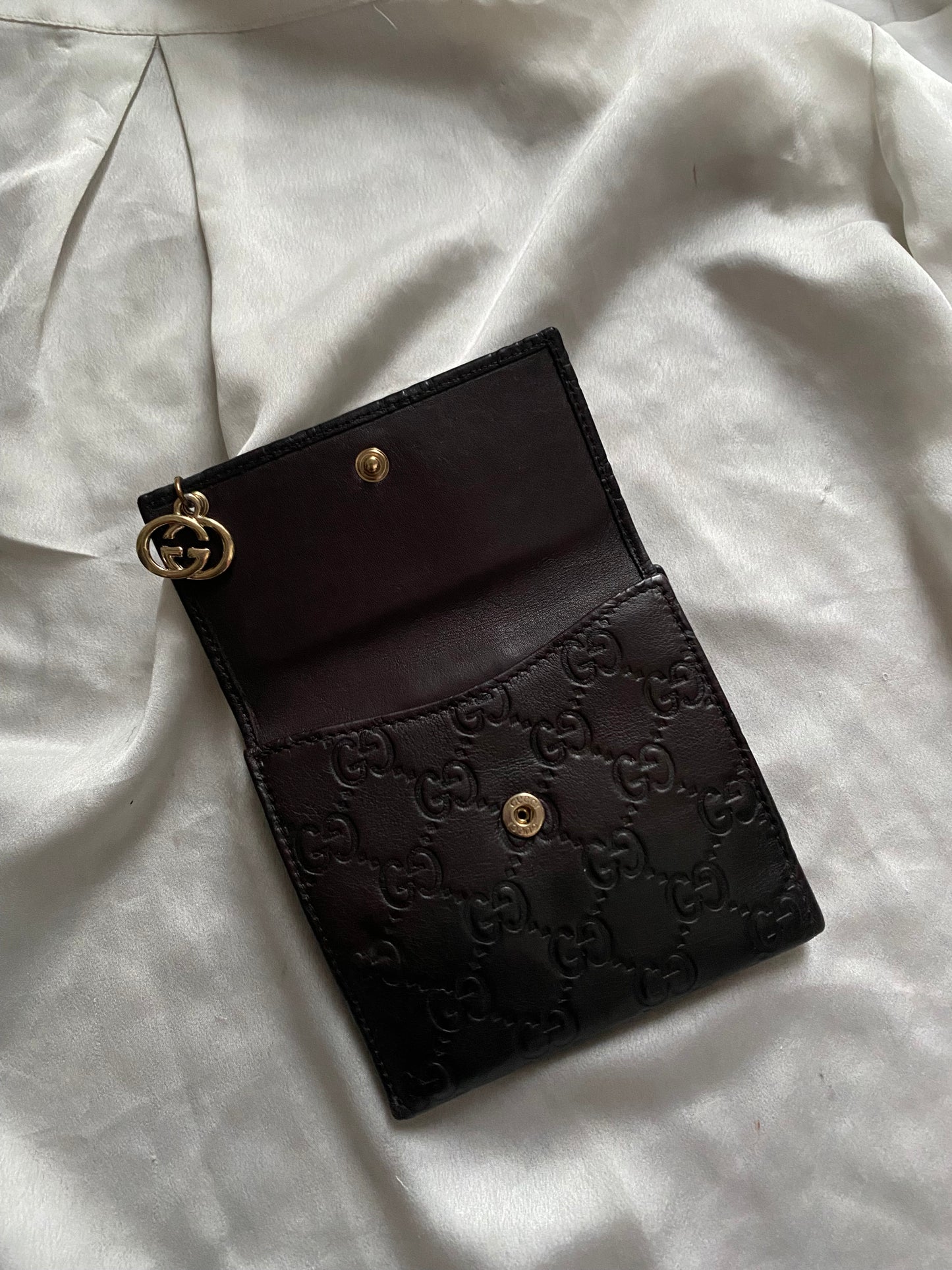 Gucci wallet charm brown