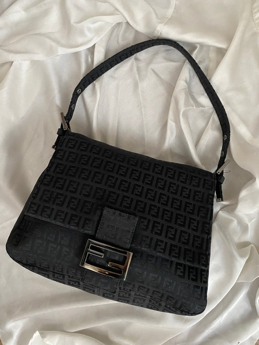 Fendi mamma baguette zucchino black