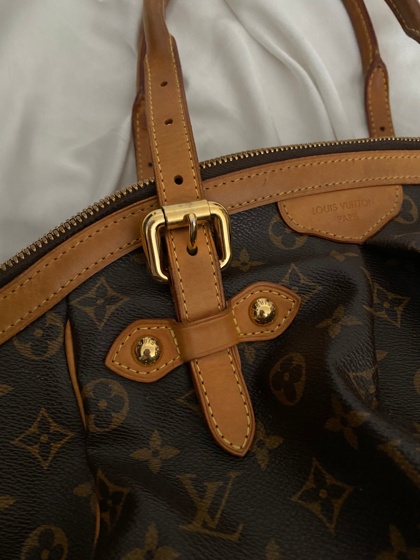 Louis Vuitton Tivoli GM