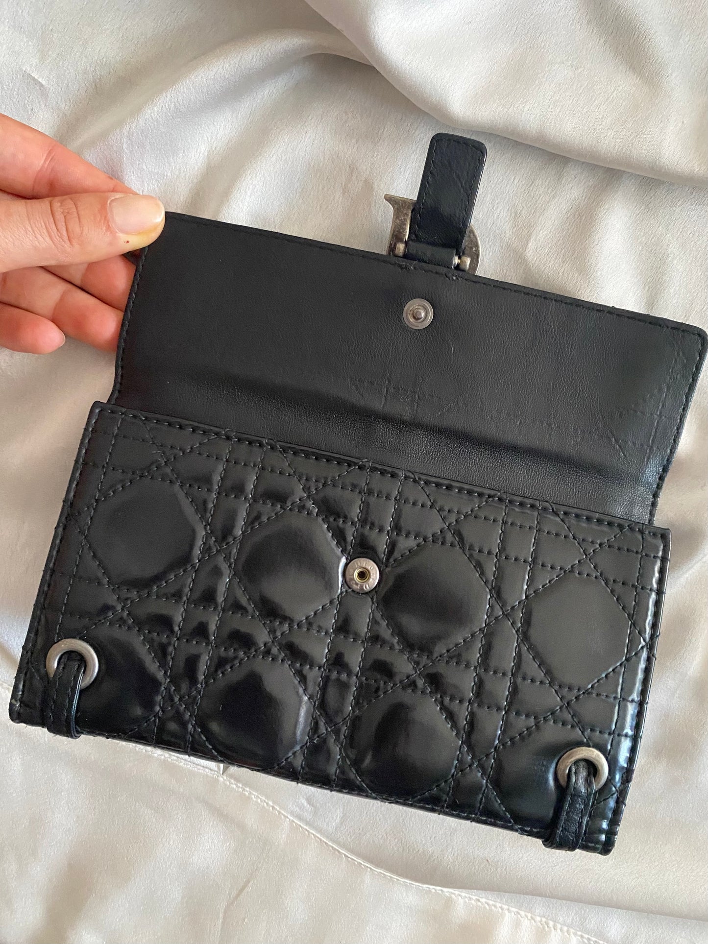 Dior pochette dragonne cannage