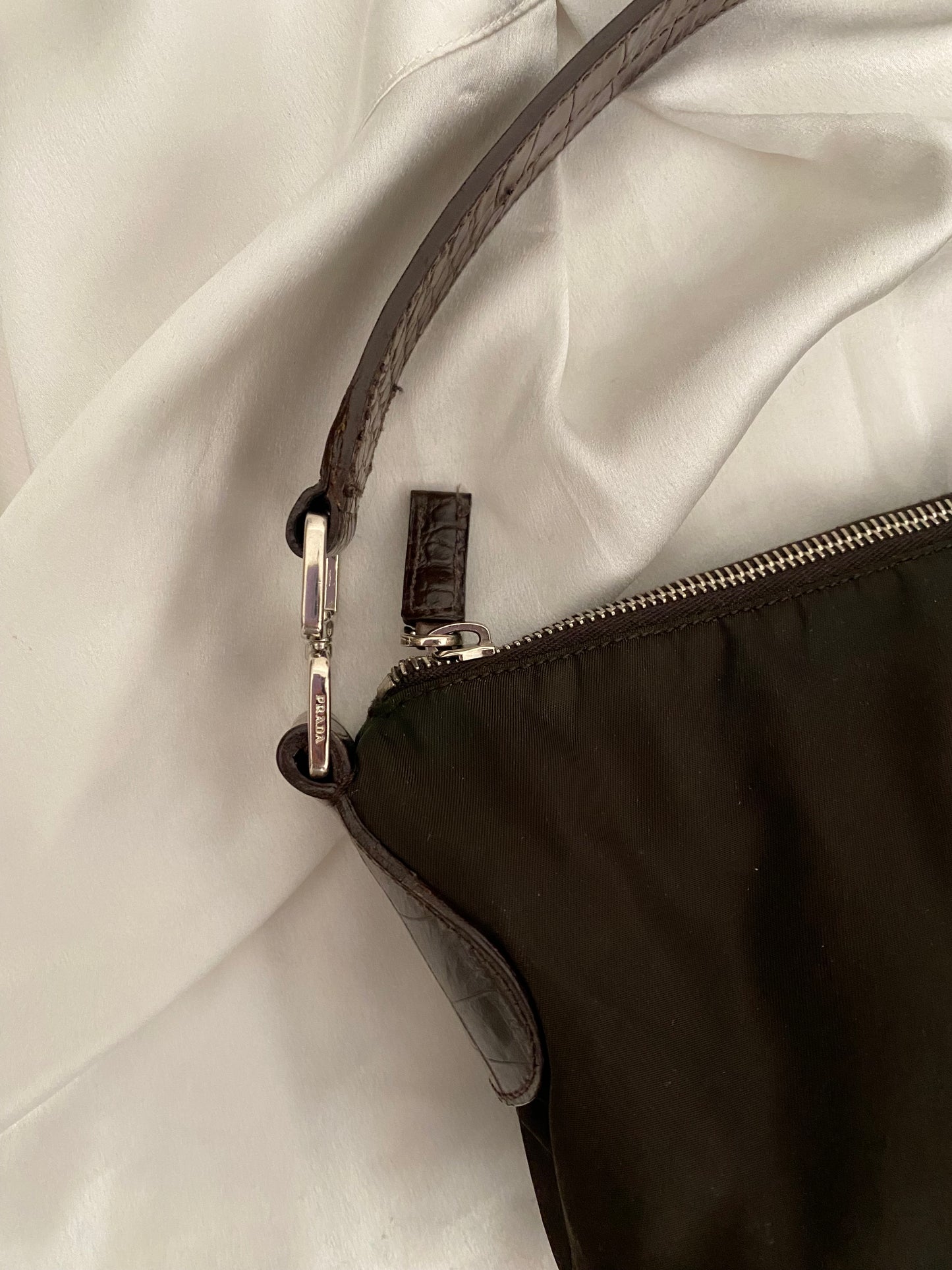 Prada hobo cioccolato