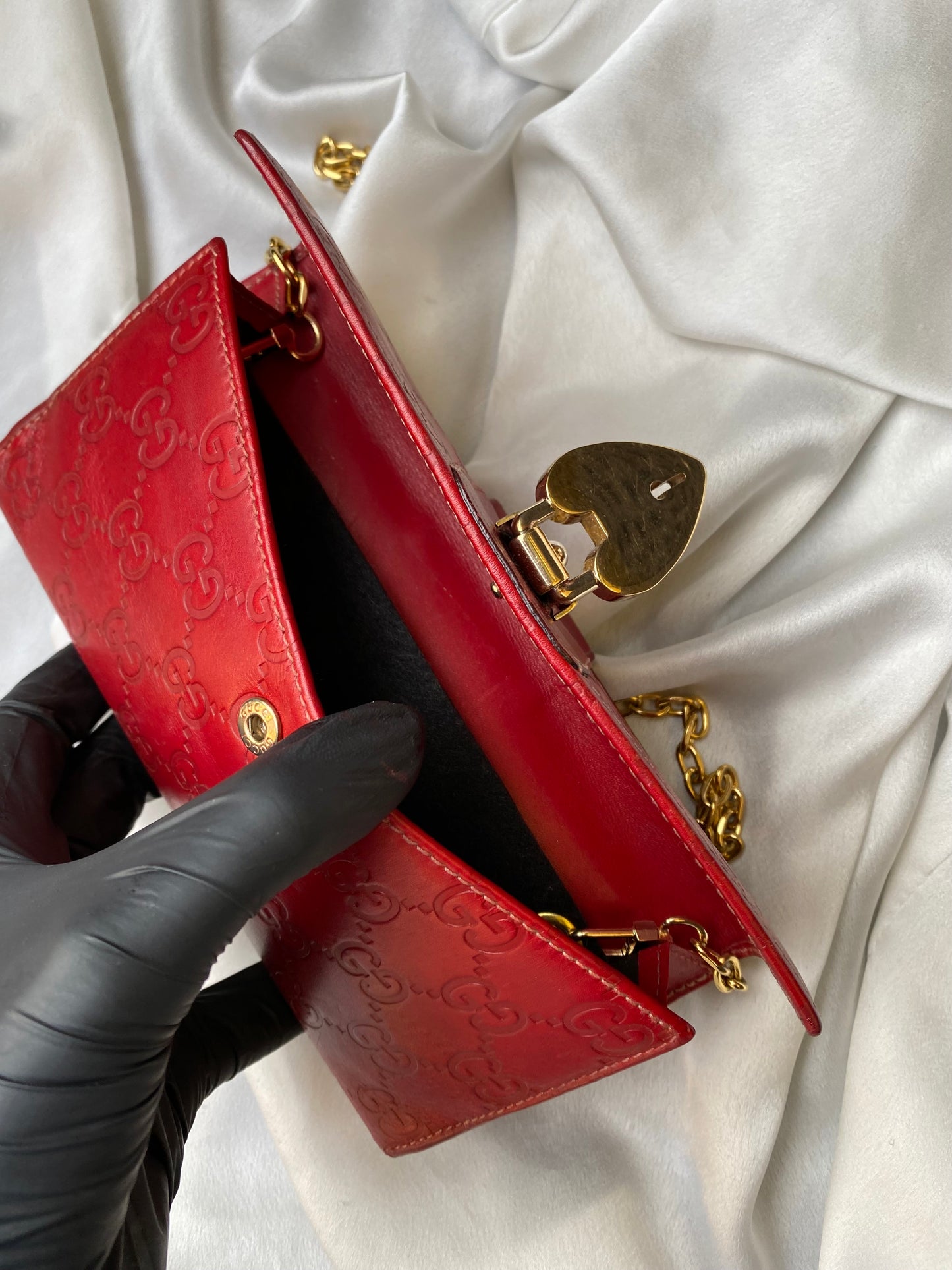 Gucci love lock pochette Cherry