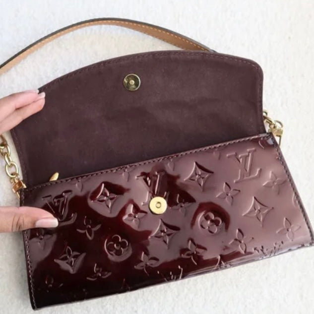Louis Vuitton pochette sunset boulevard amarante