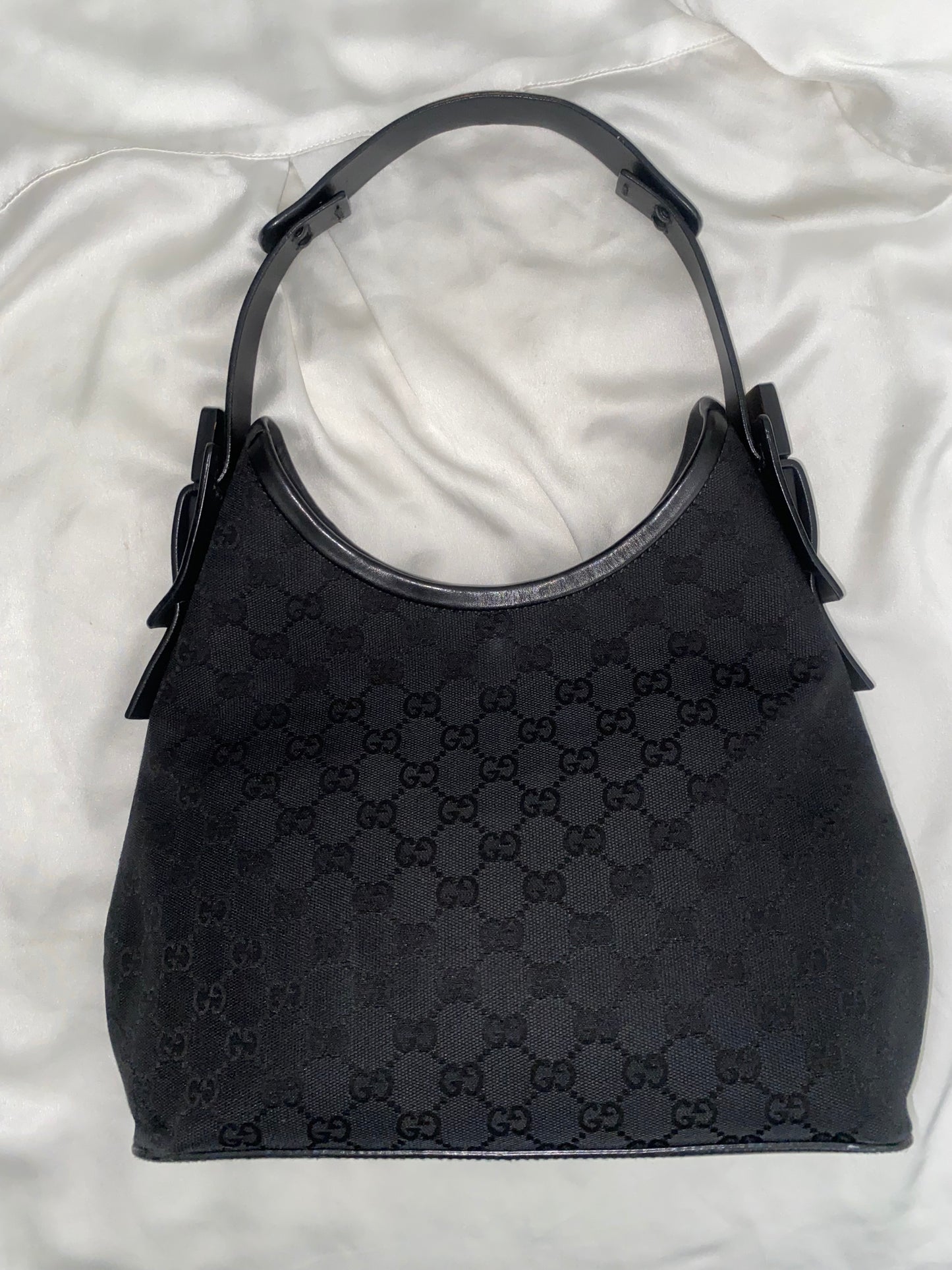 Gucci monogram hobo era Tom Ford