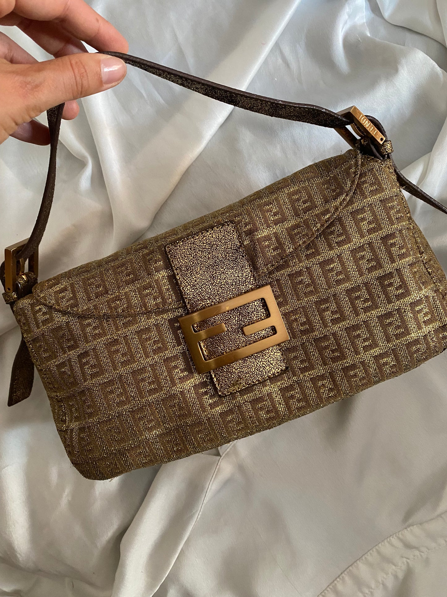 Fendi baguette double flap solid gold