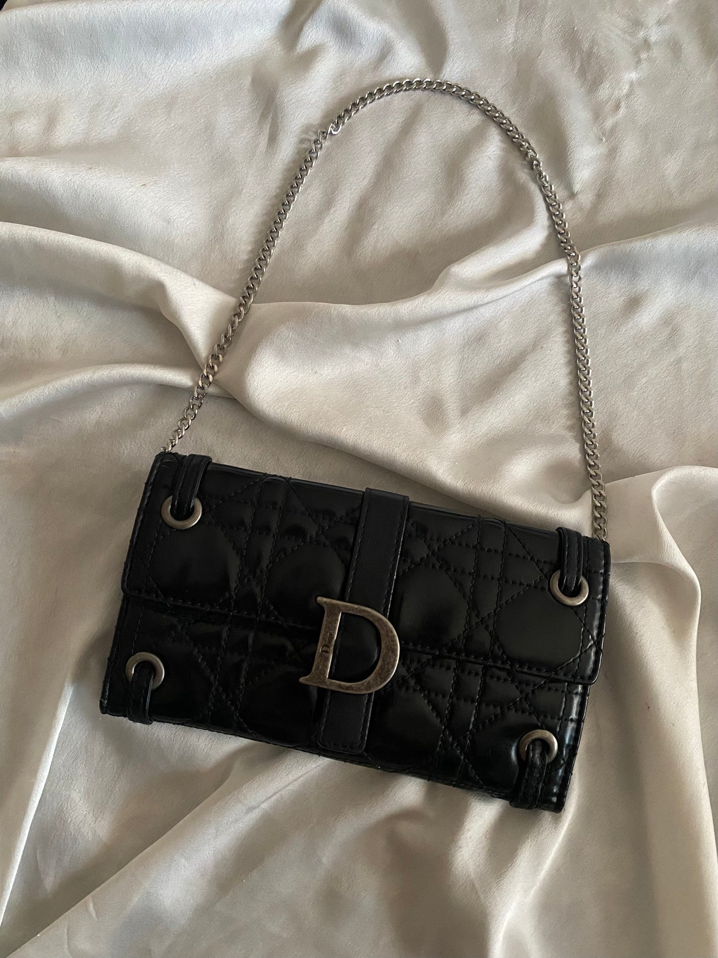 Dior pochette dragonne cannage