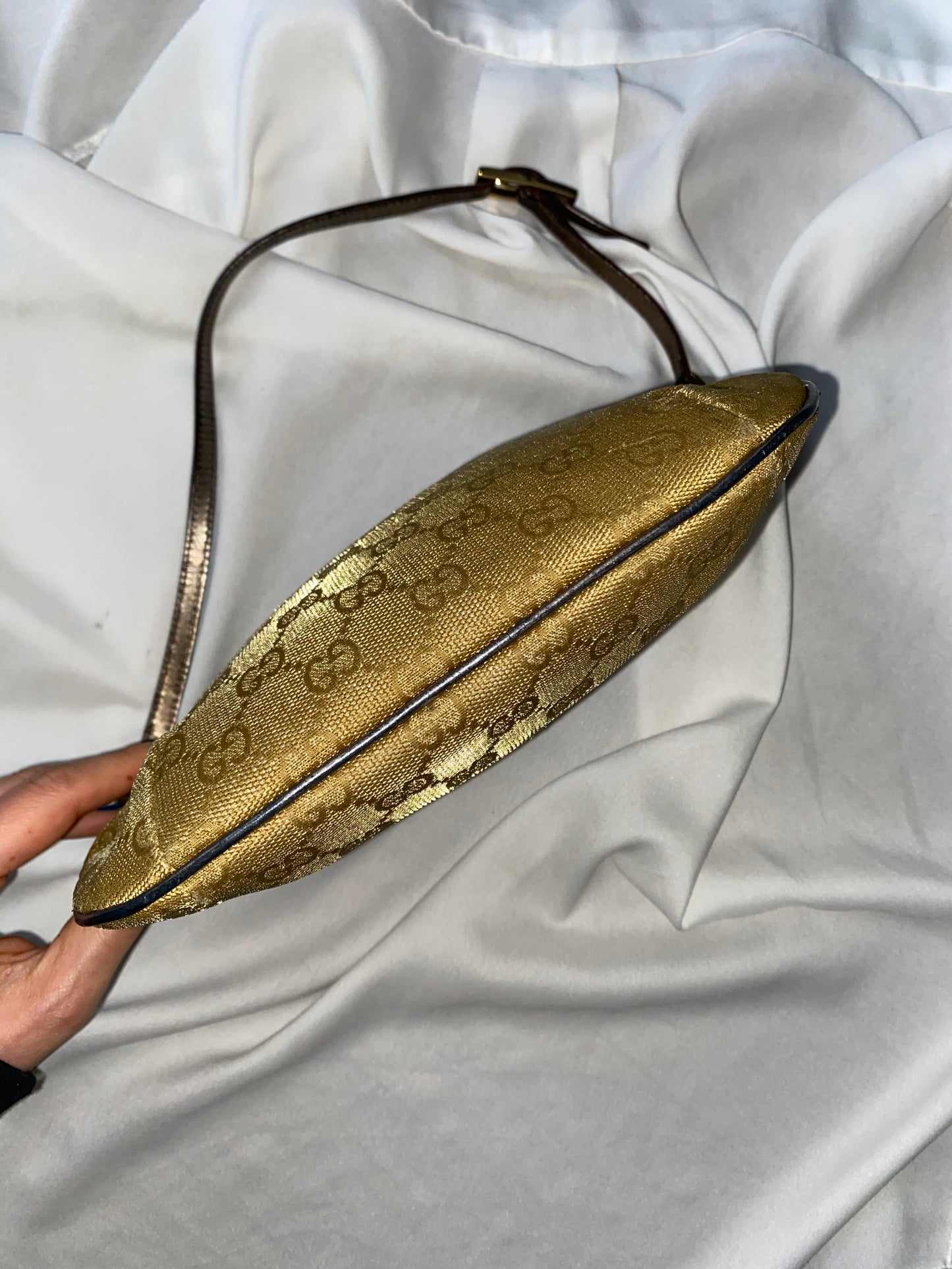 Gucci hobo oro iridescente