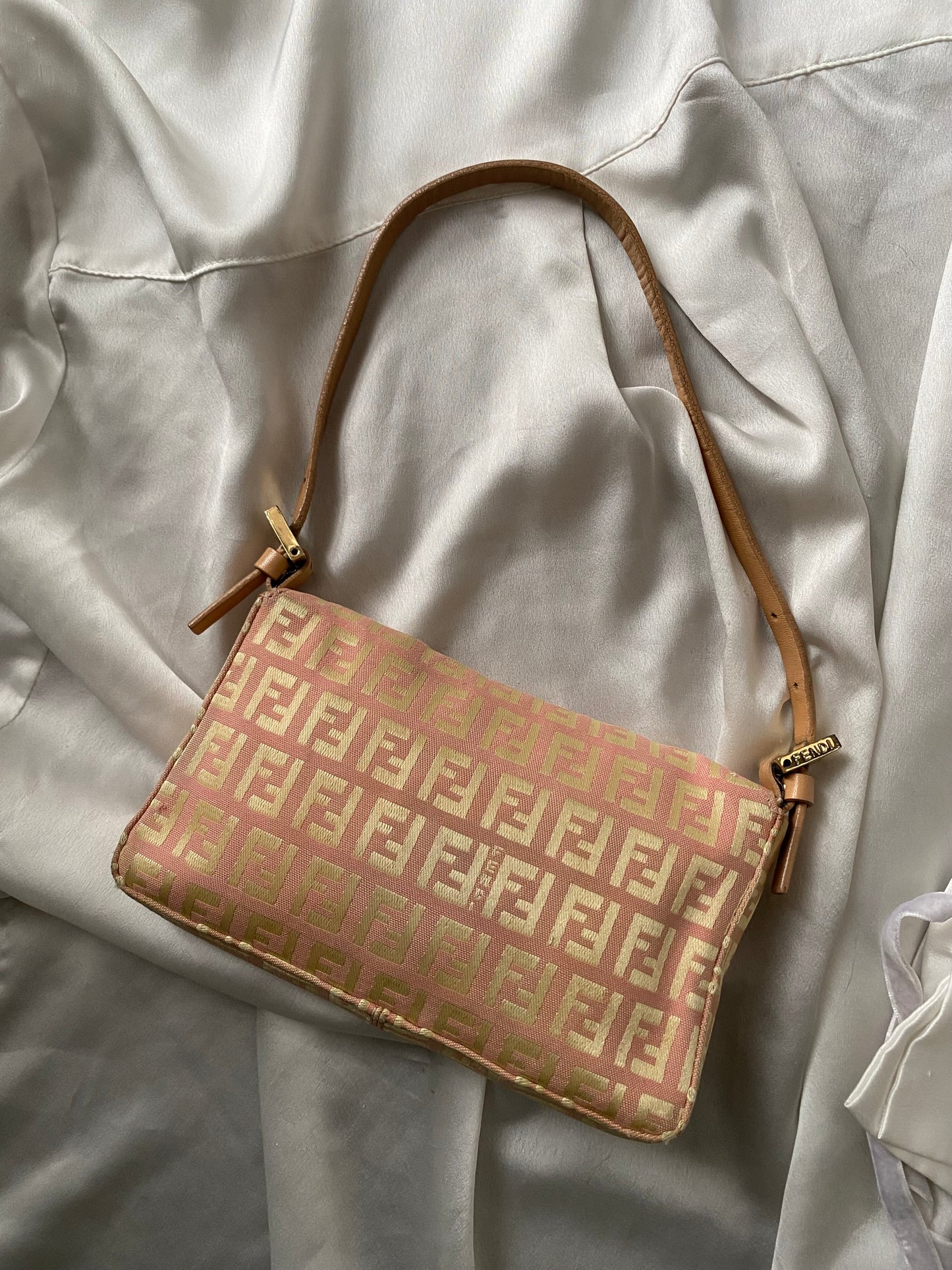Fendi mini baguette rosa monogram zucchino