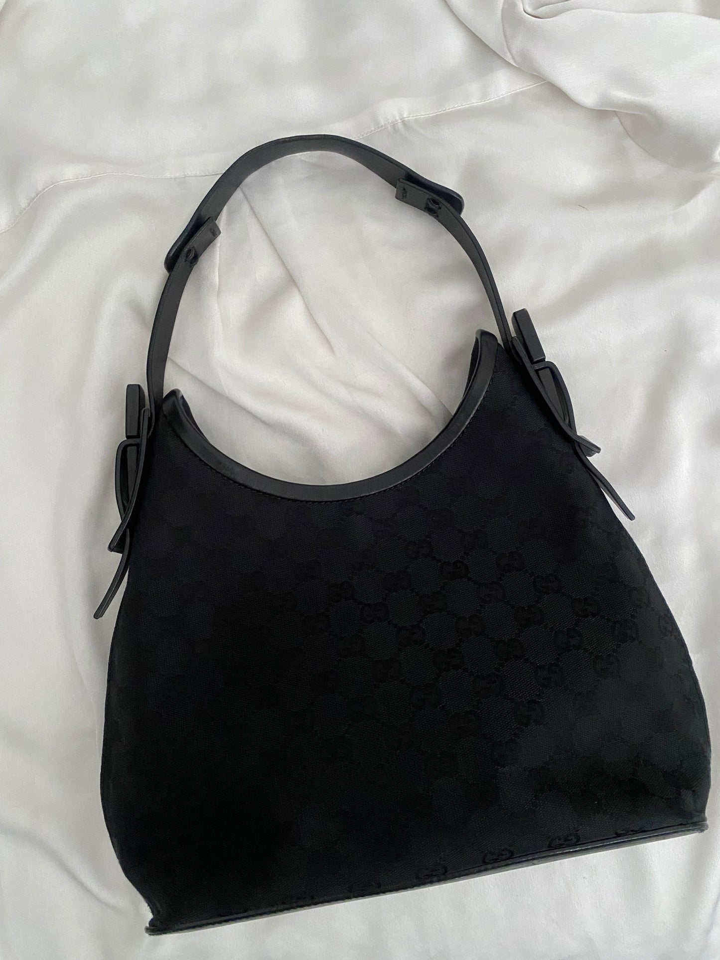 Gucci monogram hobo era Tom Ford