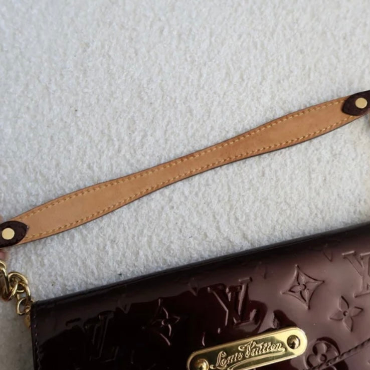 Louis Vuitton pochette sunset boulevard amarante