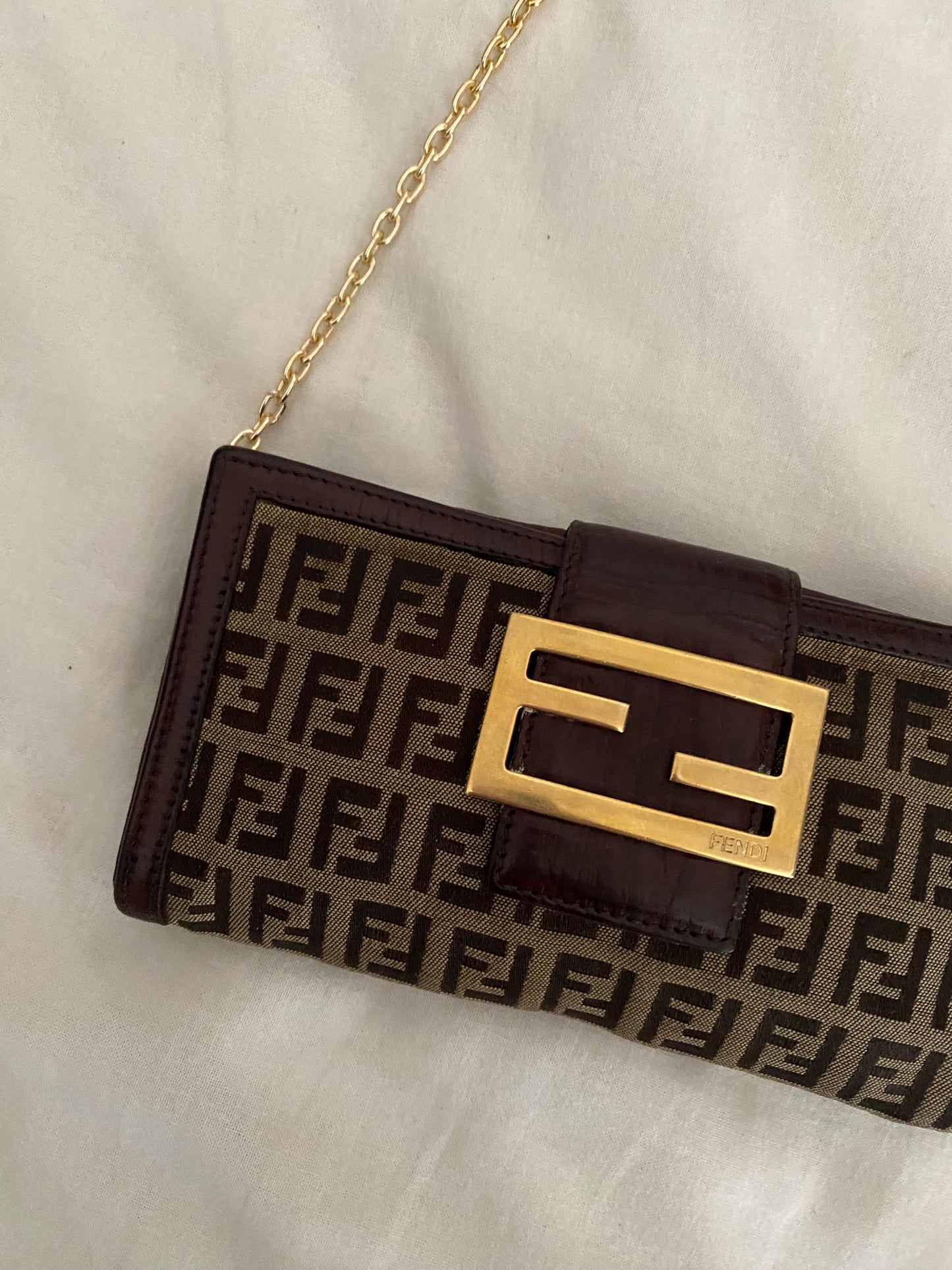 Fendi pochette zucchino maxi logo