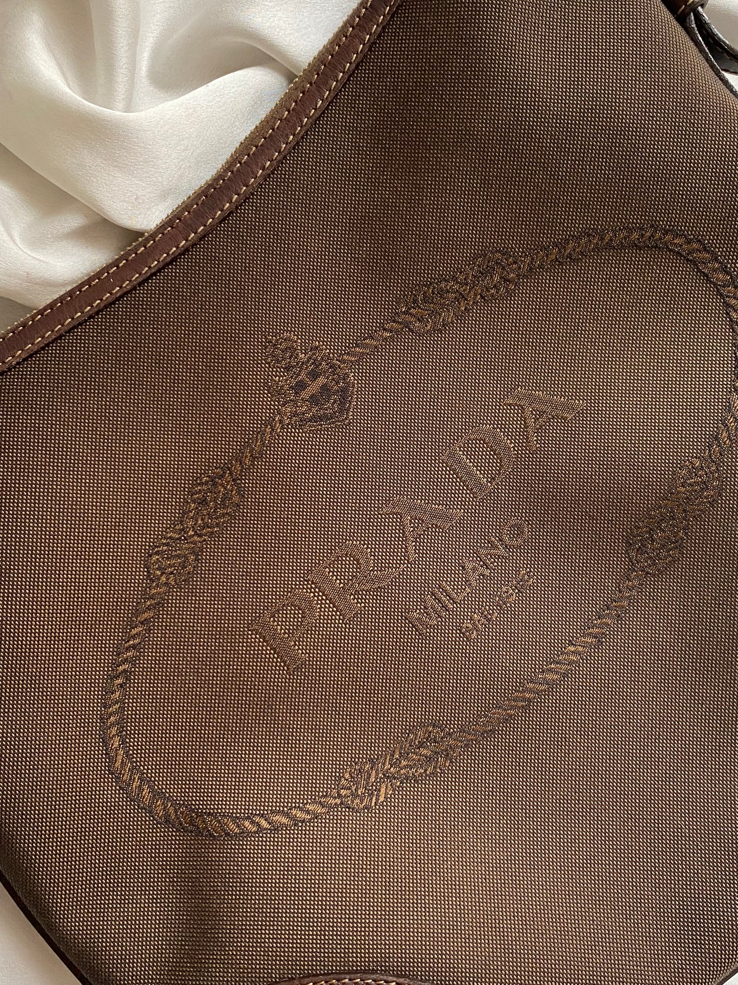 Prada hobo chocolate