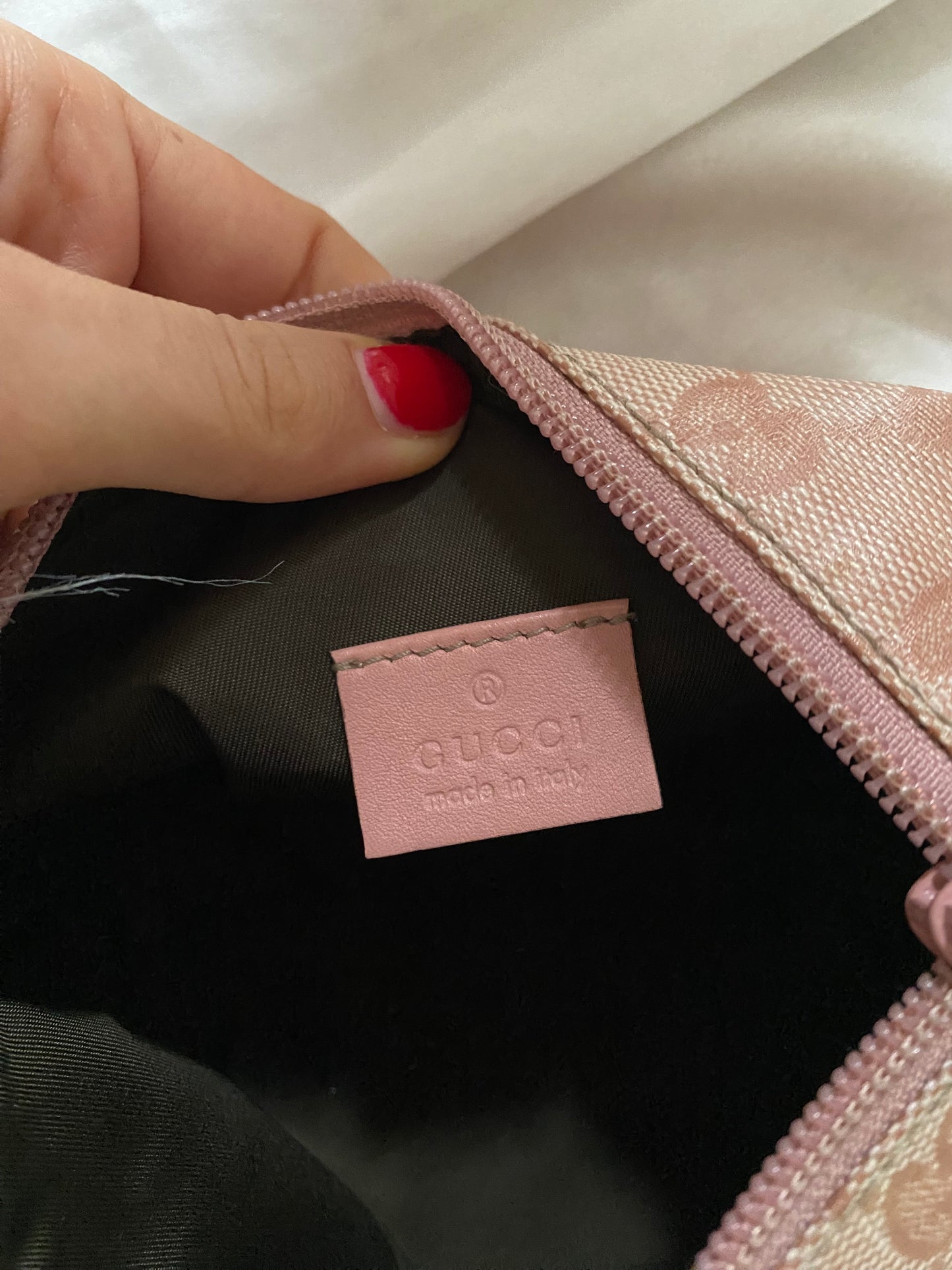 Gucci crystal cosmetic case rosa monogram