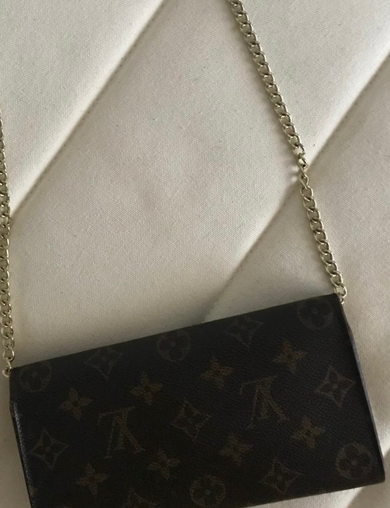 Louis Vuitton pochette Emilie