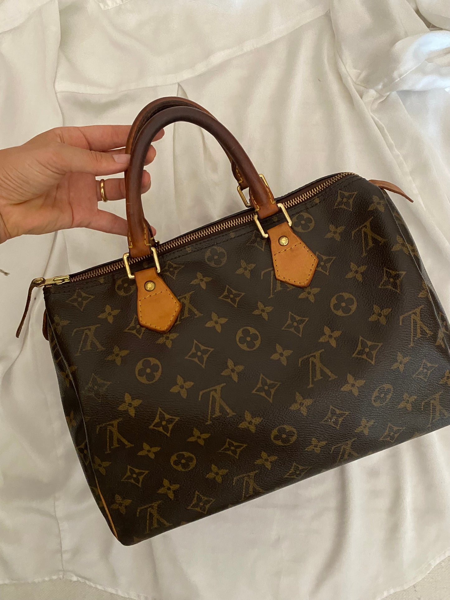 Louis Vuitton speedy 30