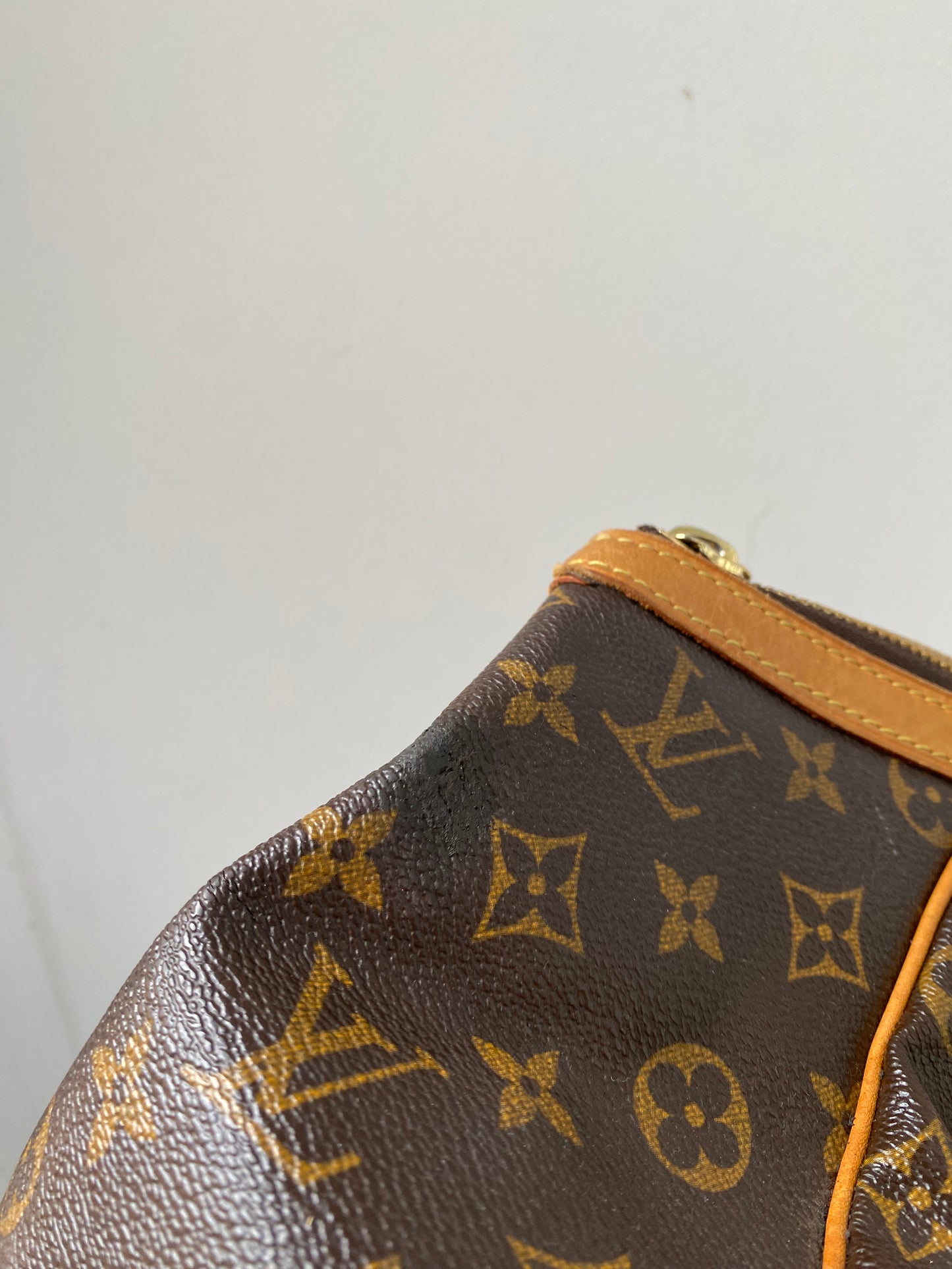 Louis Vuitton Tivoli GM