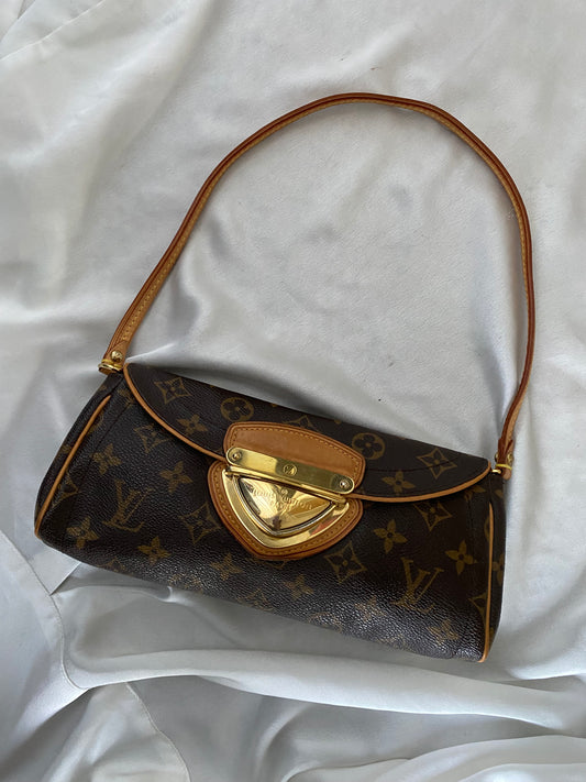 Louis Vuitton pochette Beverly