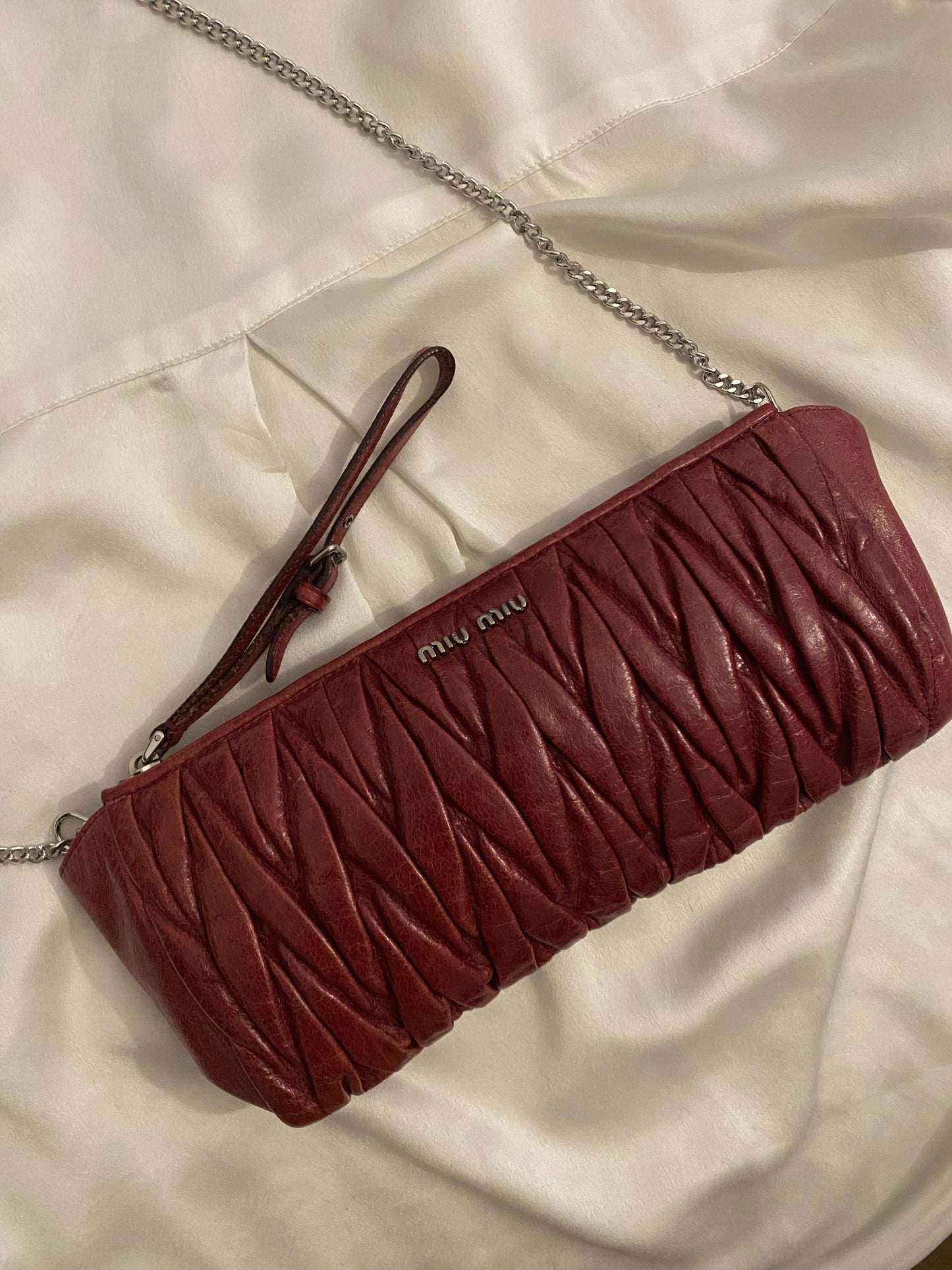 Miu miu pochette burgundy