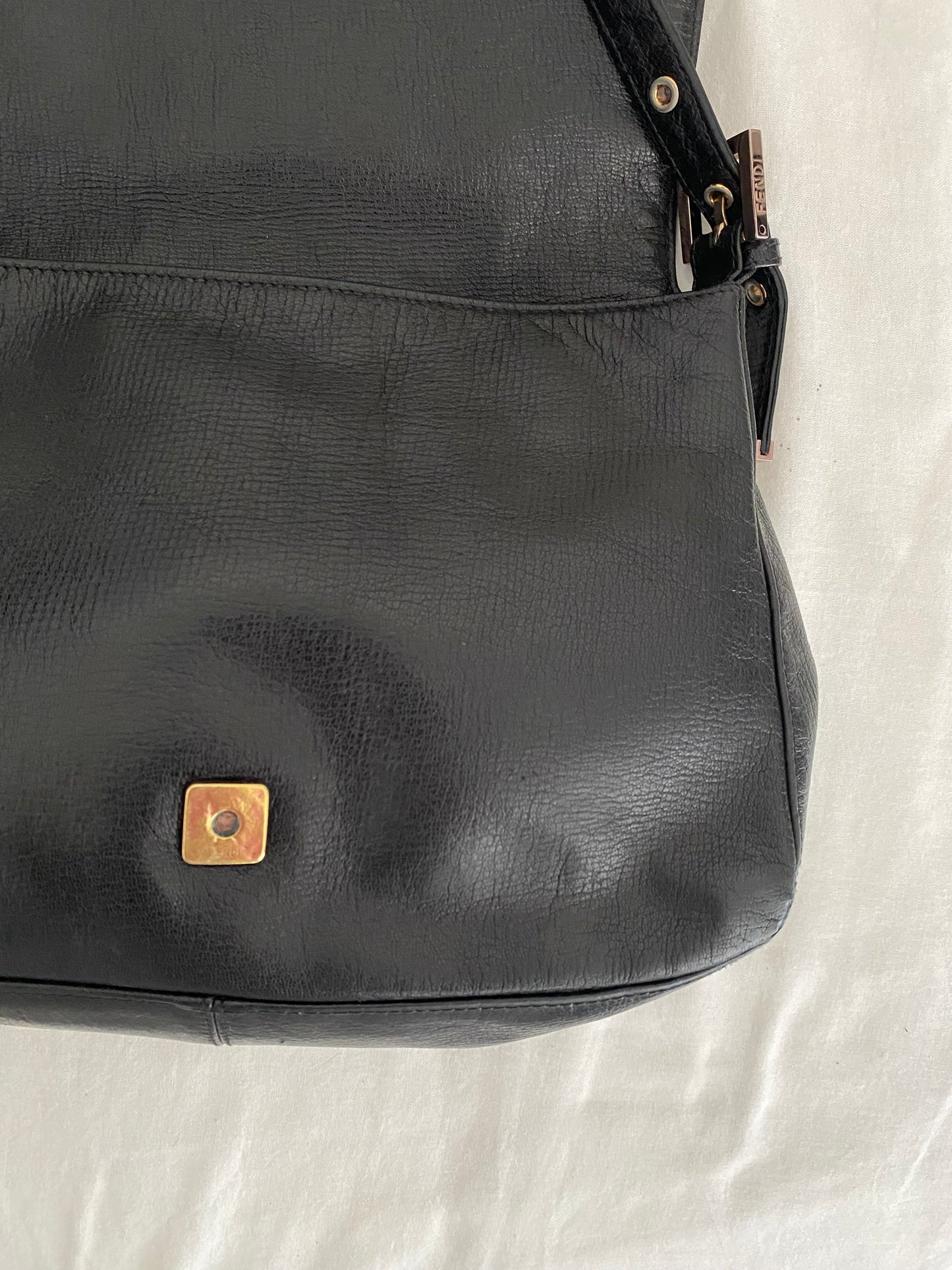 Fendi mamma baguette in pelle nera