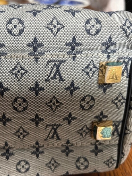 Louis Vuitton Josephine MM