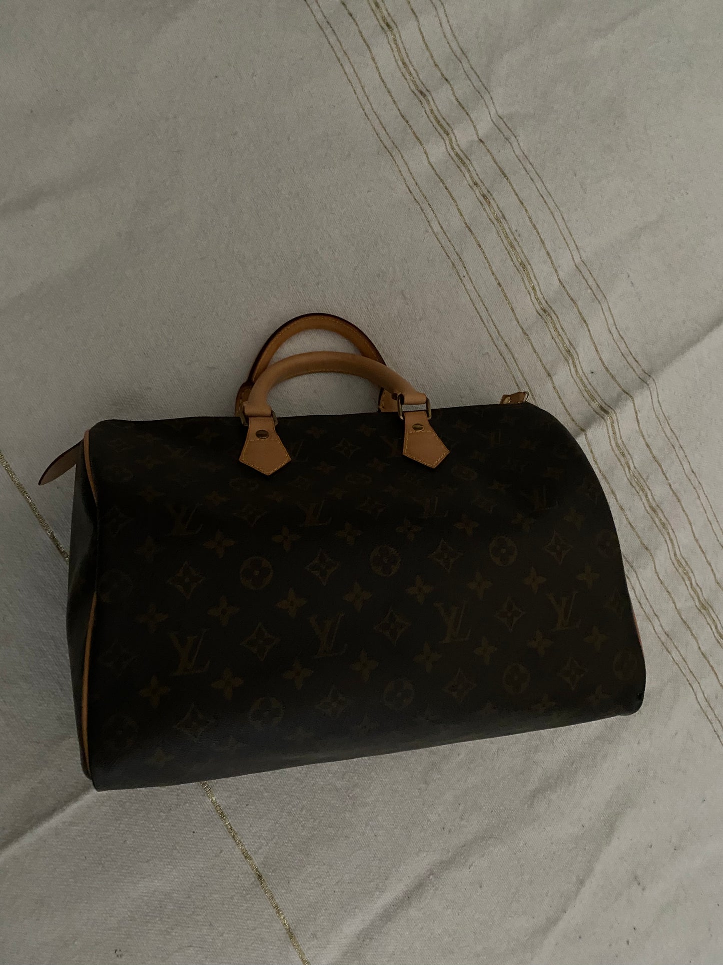 Louis Vuitton Speedy 35