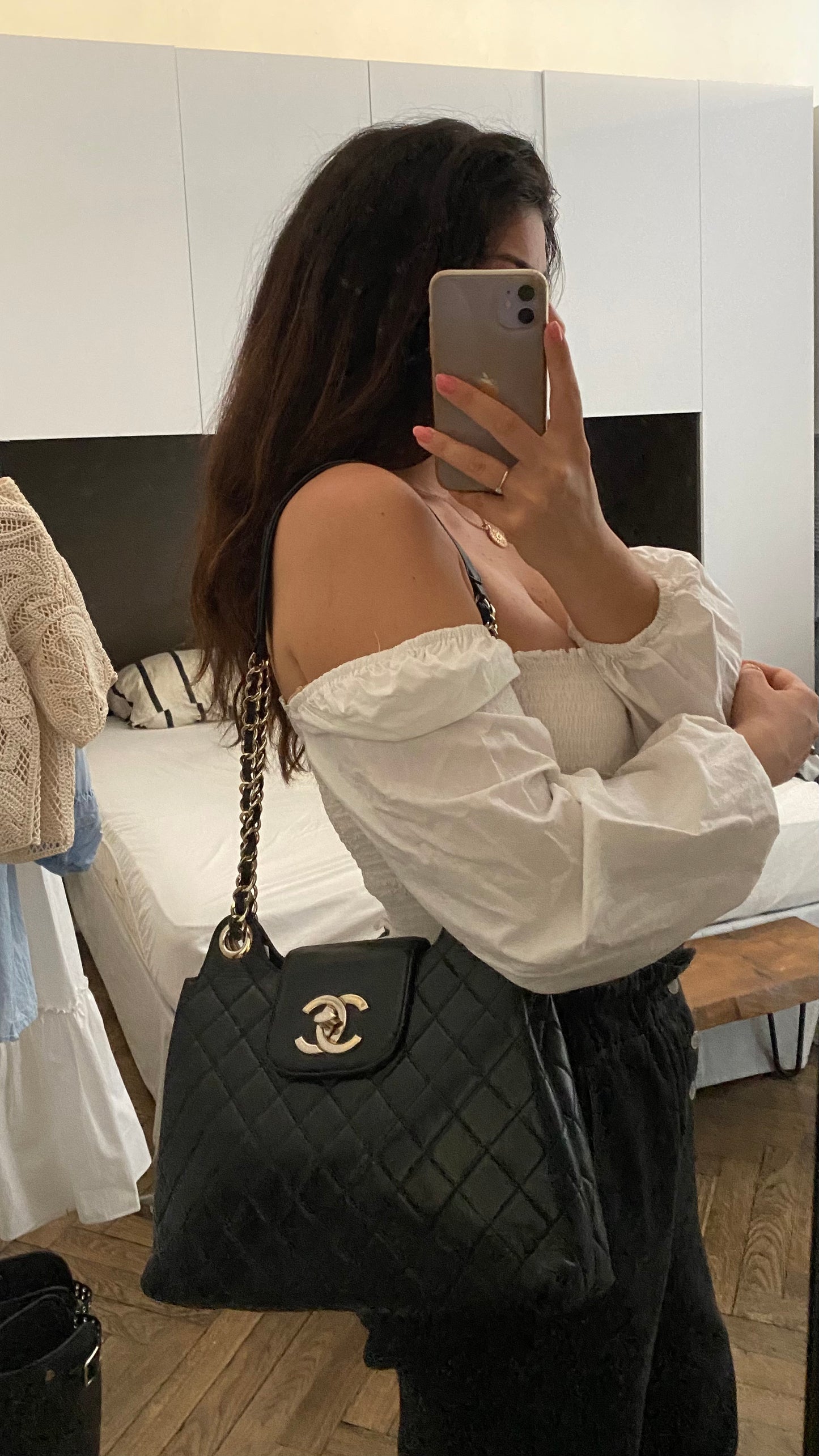 Chanel Borsa Maxi Logo Nera