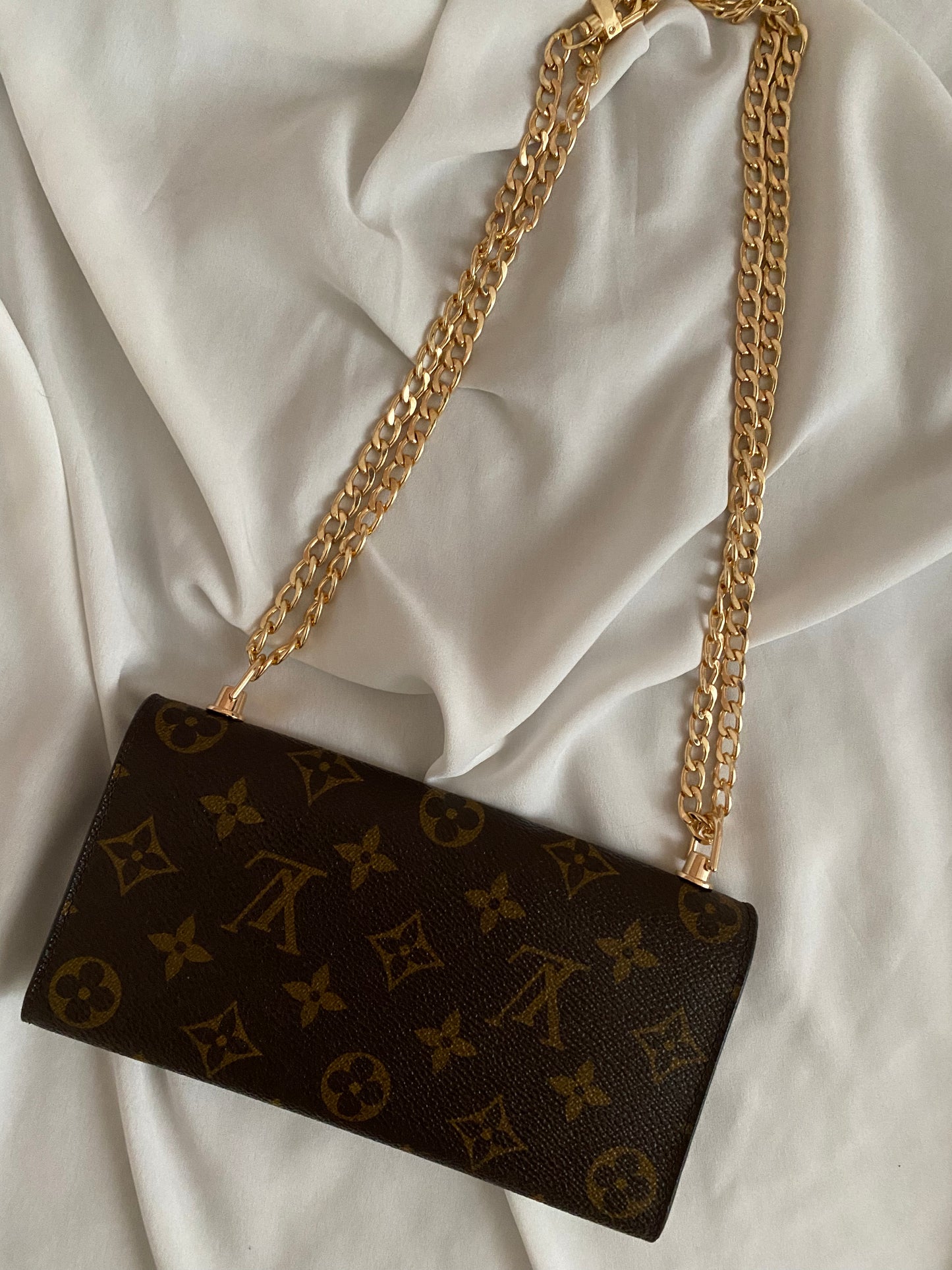 Louis Vuitton Pochette Monogram interni porpora