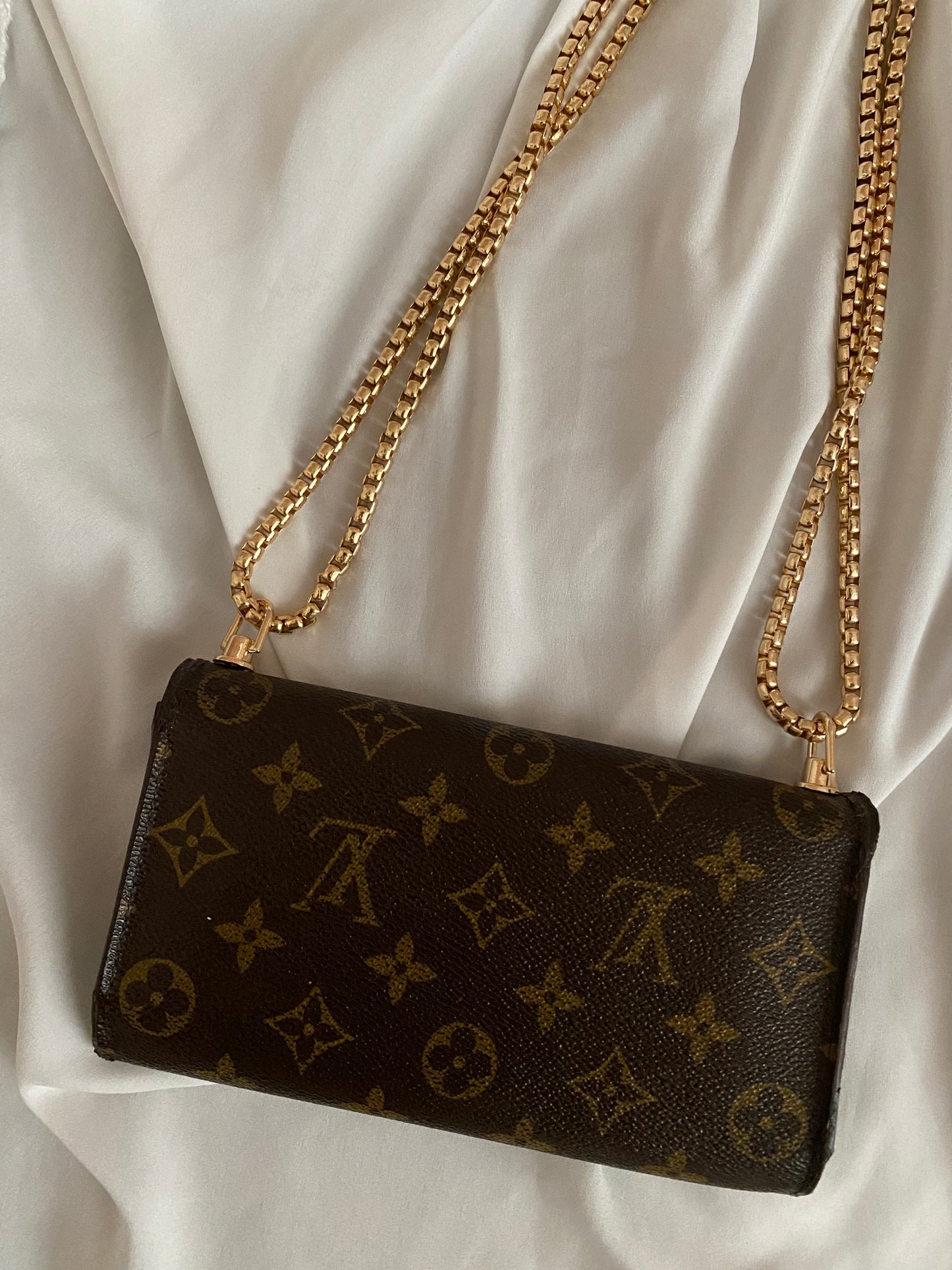 Louis Vuitton Pochette Monogram Brown