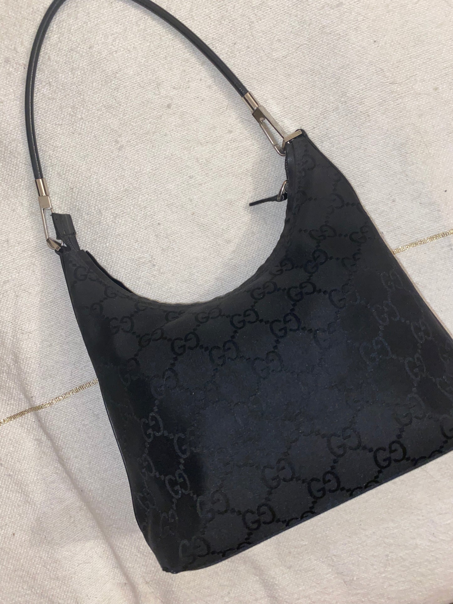 Gucci medium hobo black monogram