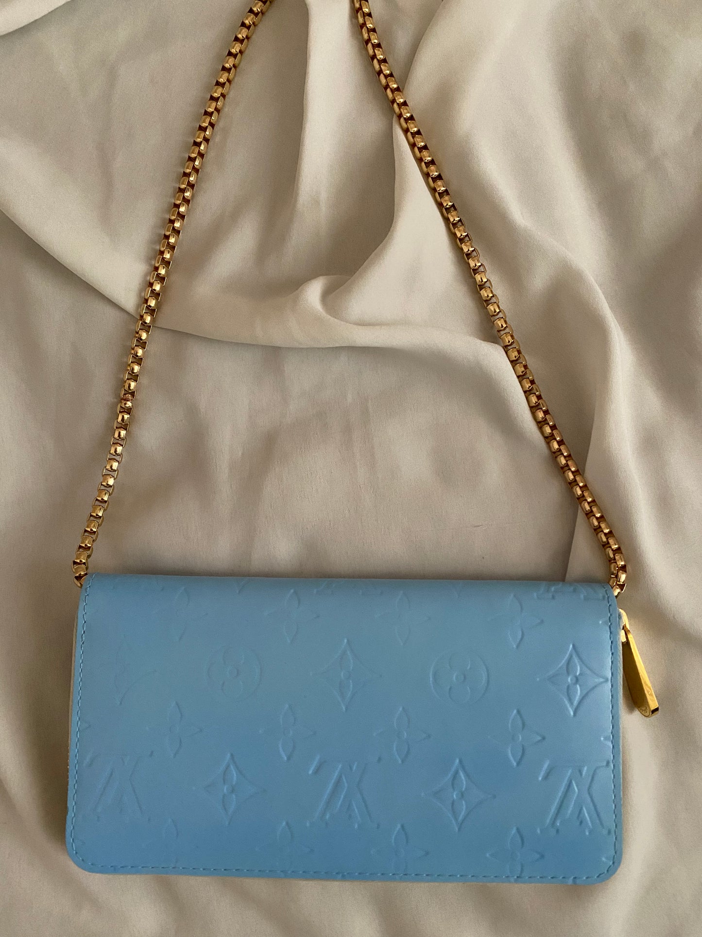 Louis Vuitton Pochette blu ghiacciaio